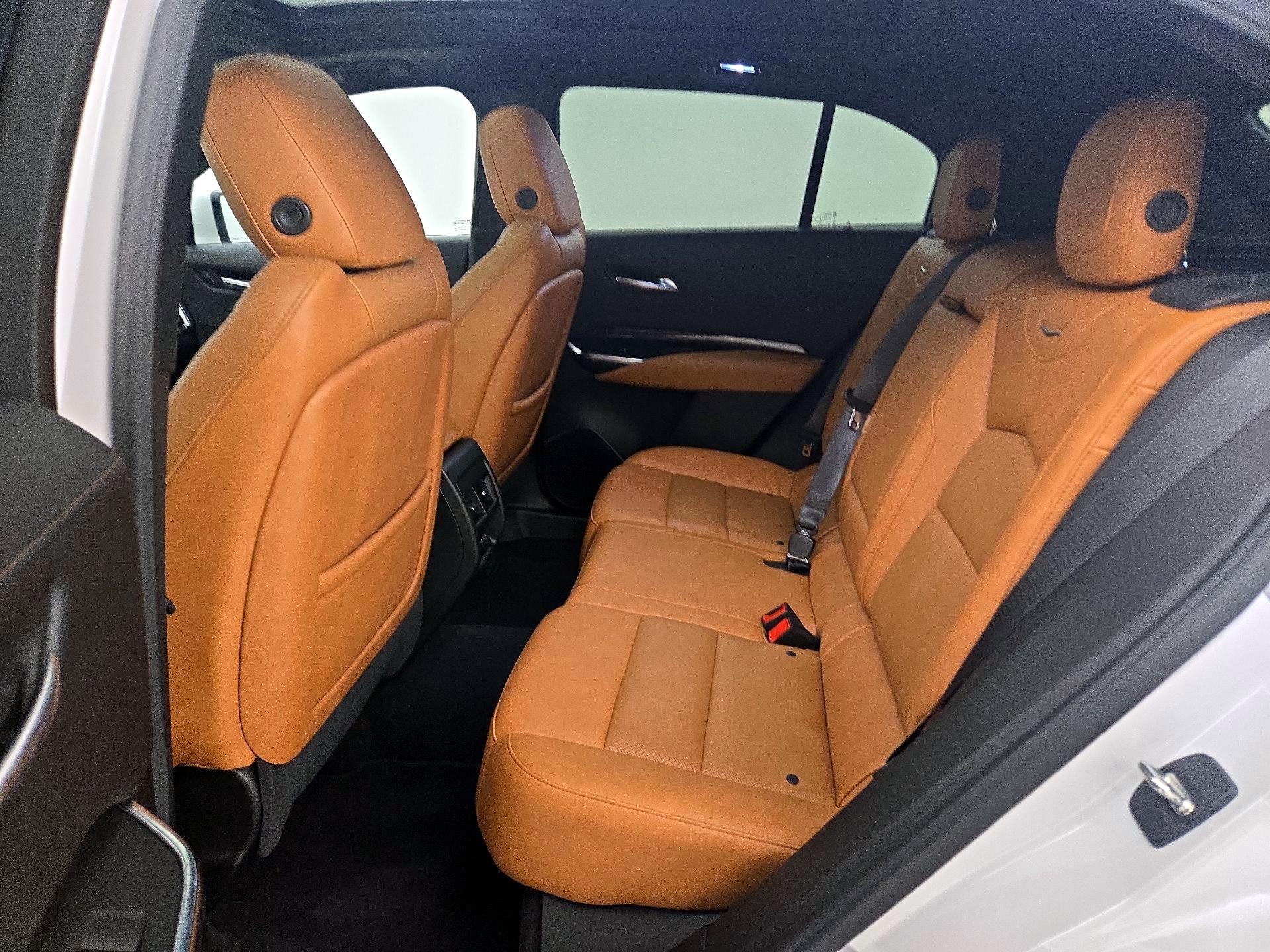 Thumbnail: 2023 Cadillac XT4 - 20