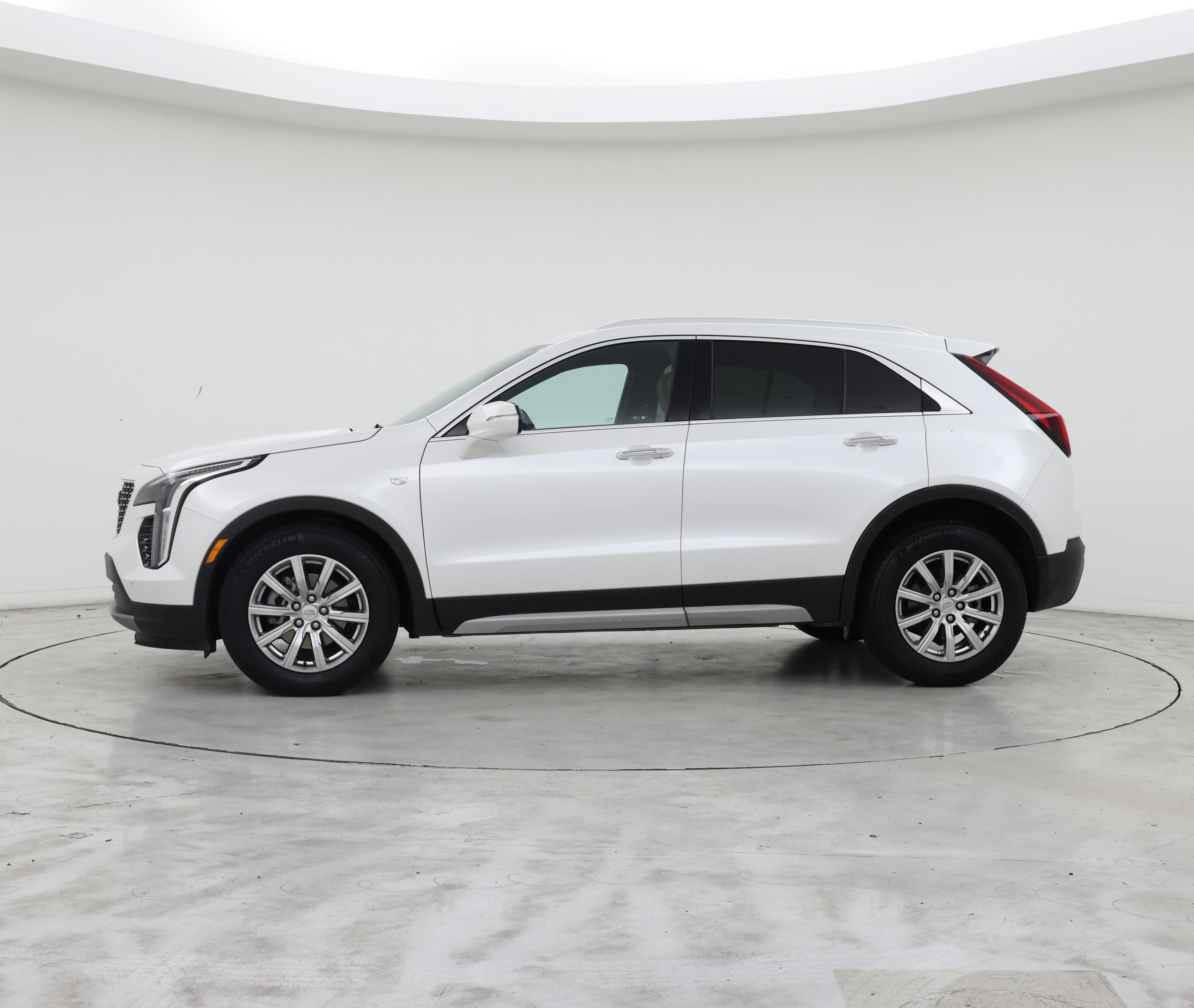 Thumbnail: 2023 Cadillac XT4 - 3