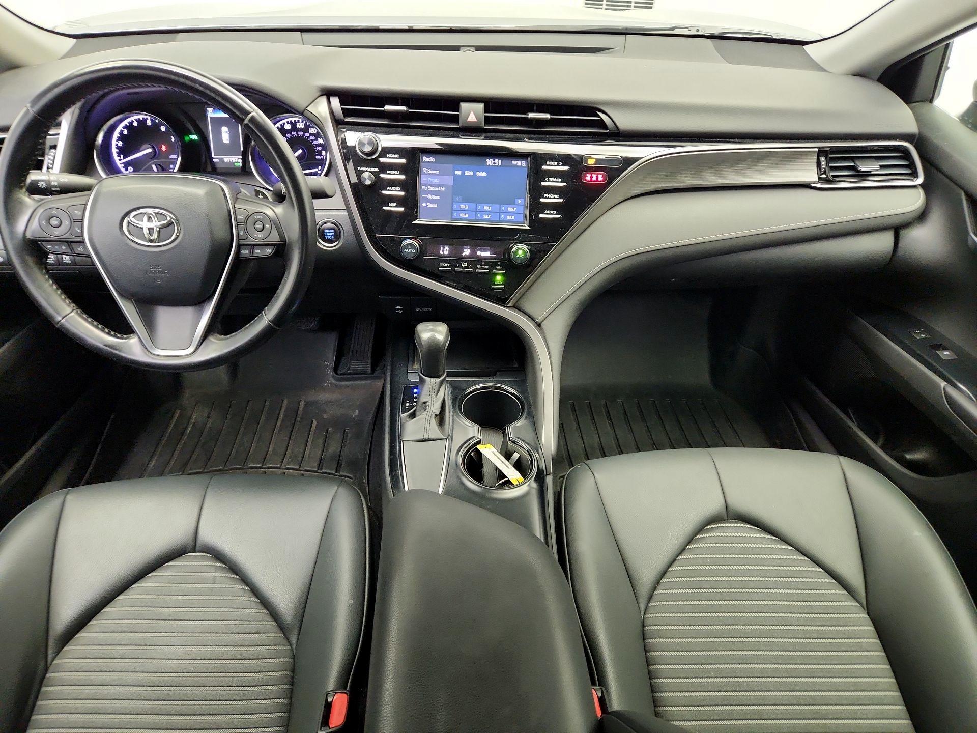 Thumbnail: 2019 Toyota Camry - 9