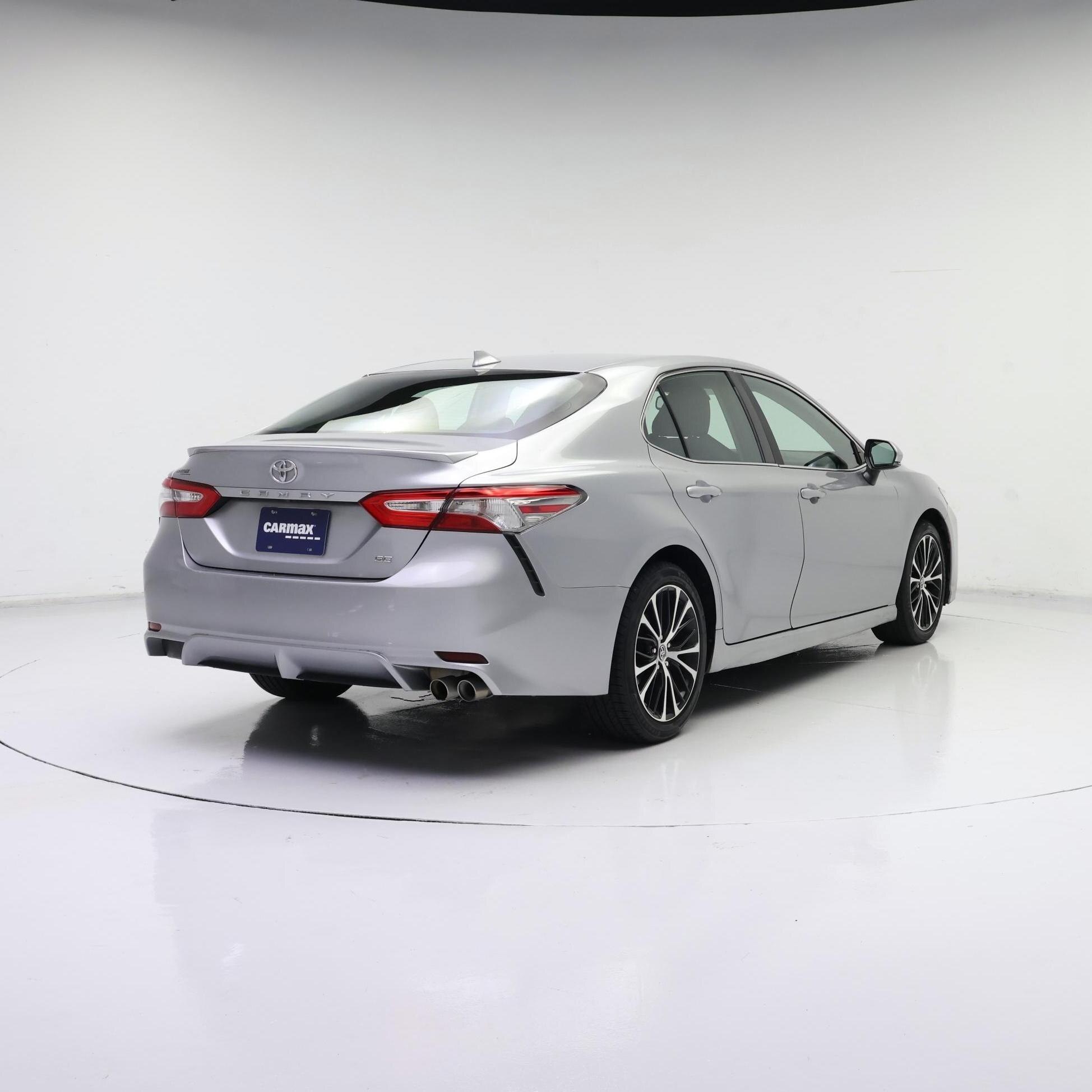 Thumbnail: 2019 Toyota Camry - 8