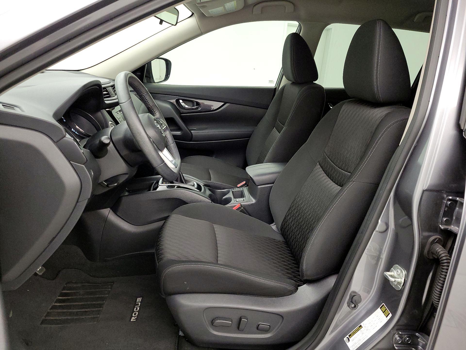 Thumbnail: 2020 Nissan Rogue - 11