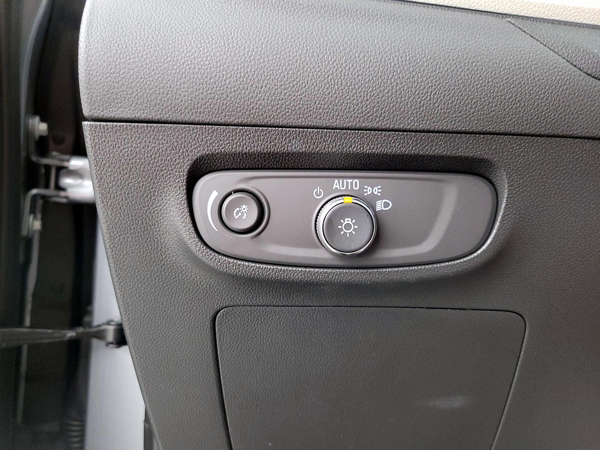 Thumbnail: 2025 Buick Encore GX - 13