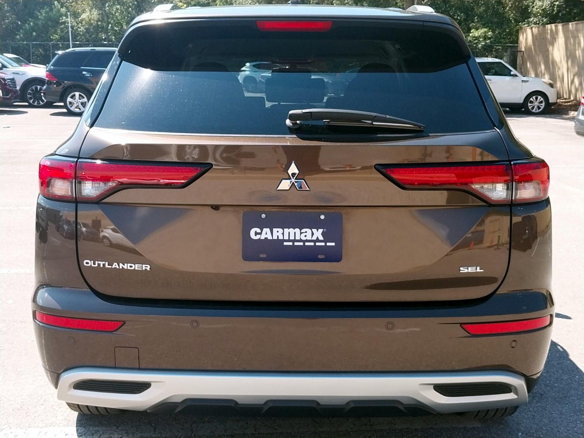 Thumbnail: 2024 Mitsubishi Outlander - 6