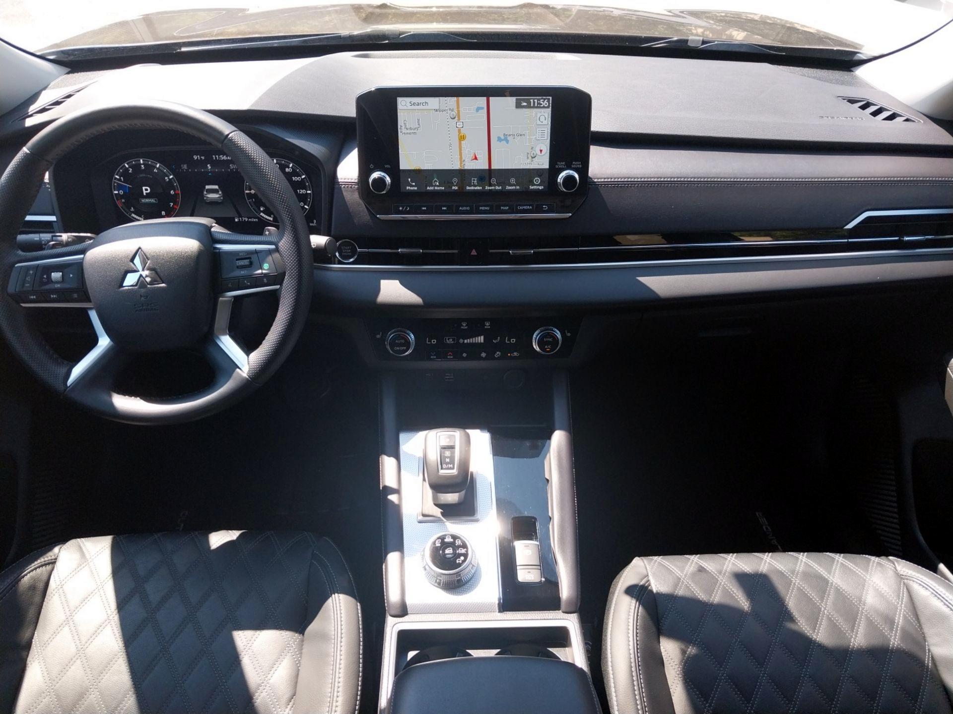 Thumbnail: 2024 Mitsubishi Outlander - 8