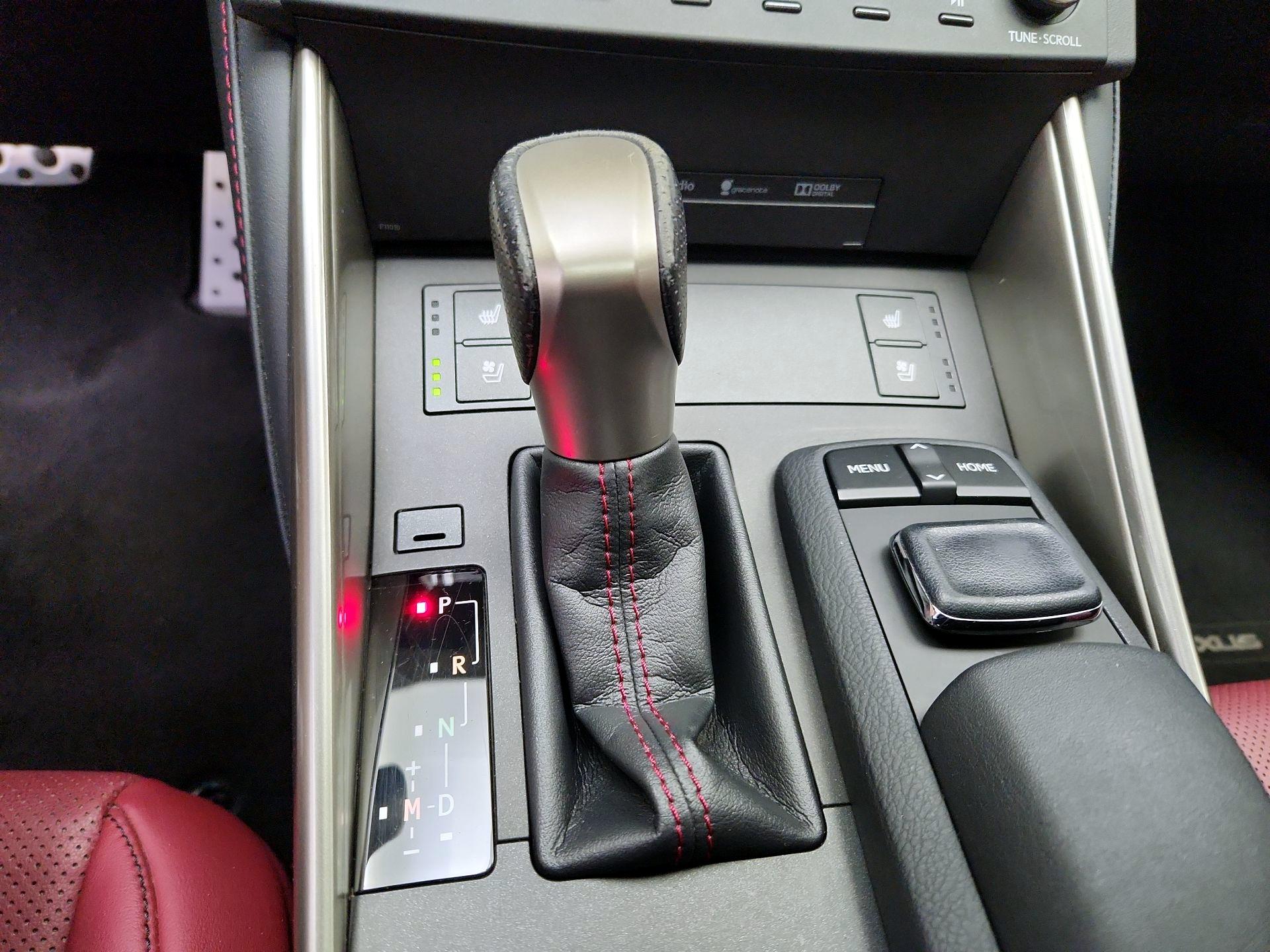 Thumbnail: 2015 Lexus IS - 18