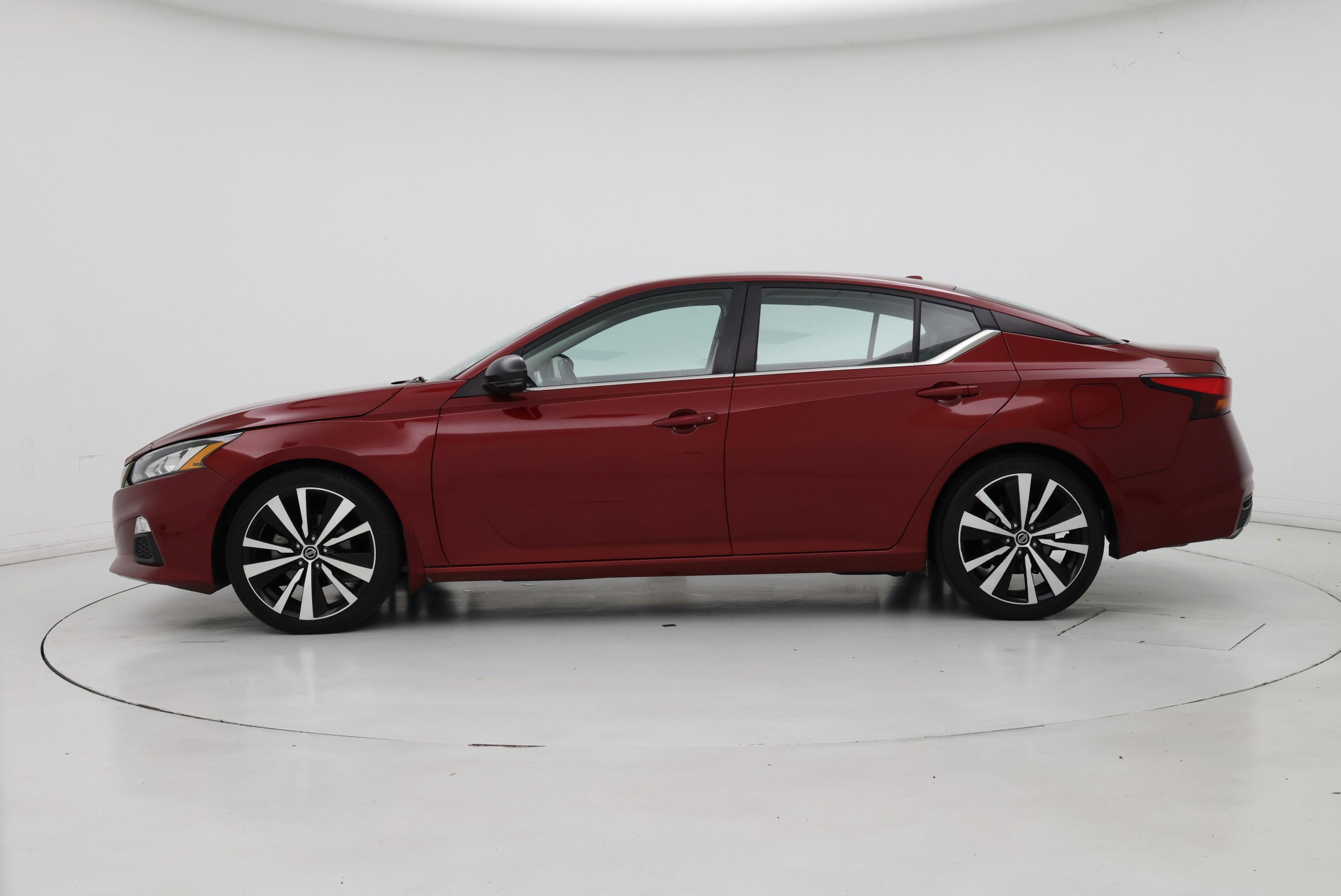 Thumbnail: 2021 Nissan Altima - 3