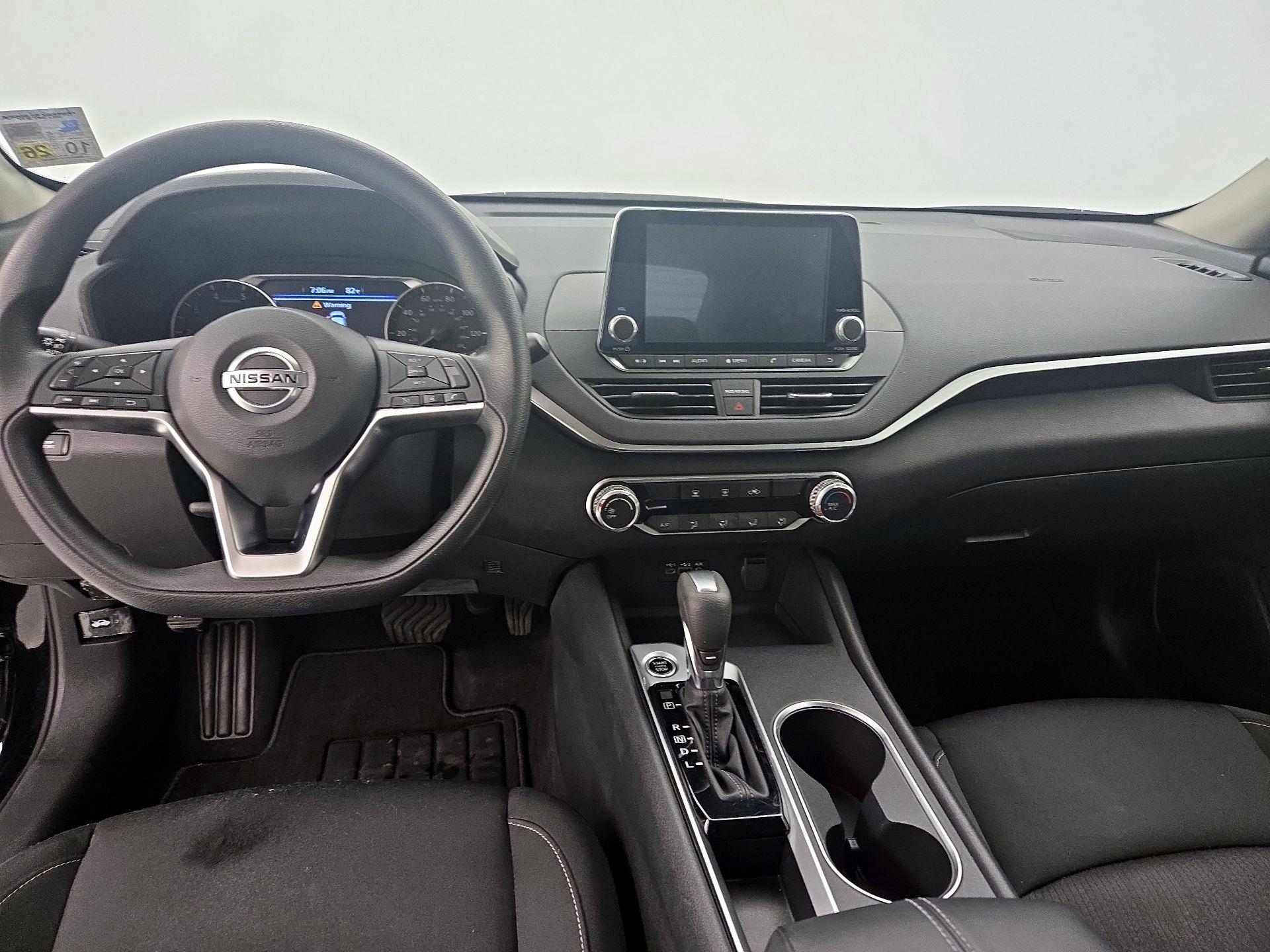 Thumbnail: 2022 Nissan Altima - 9