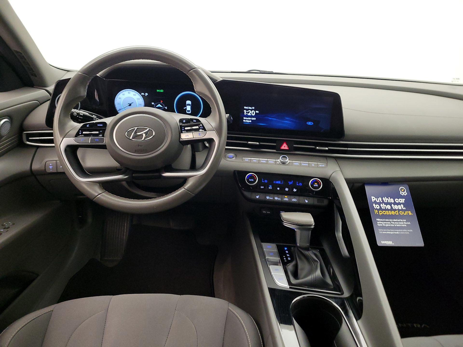 Thumbnail: 2023 Hyundai Elantra - 9