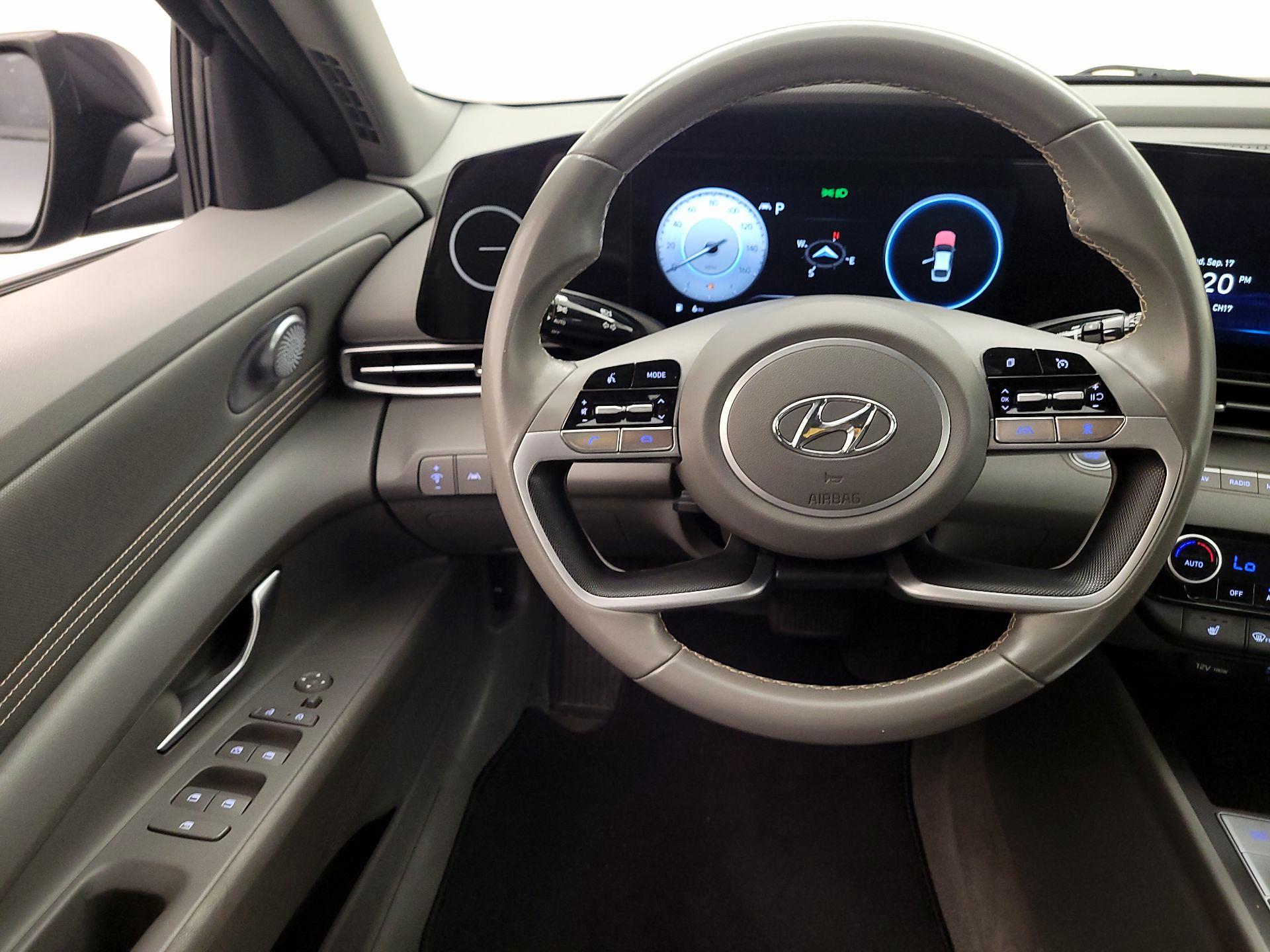 Thumbnail: 2023 Hyundai Elantra - 10