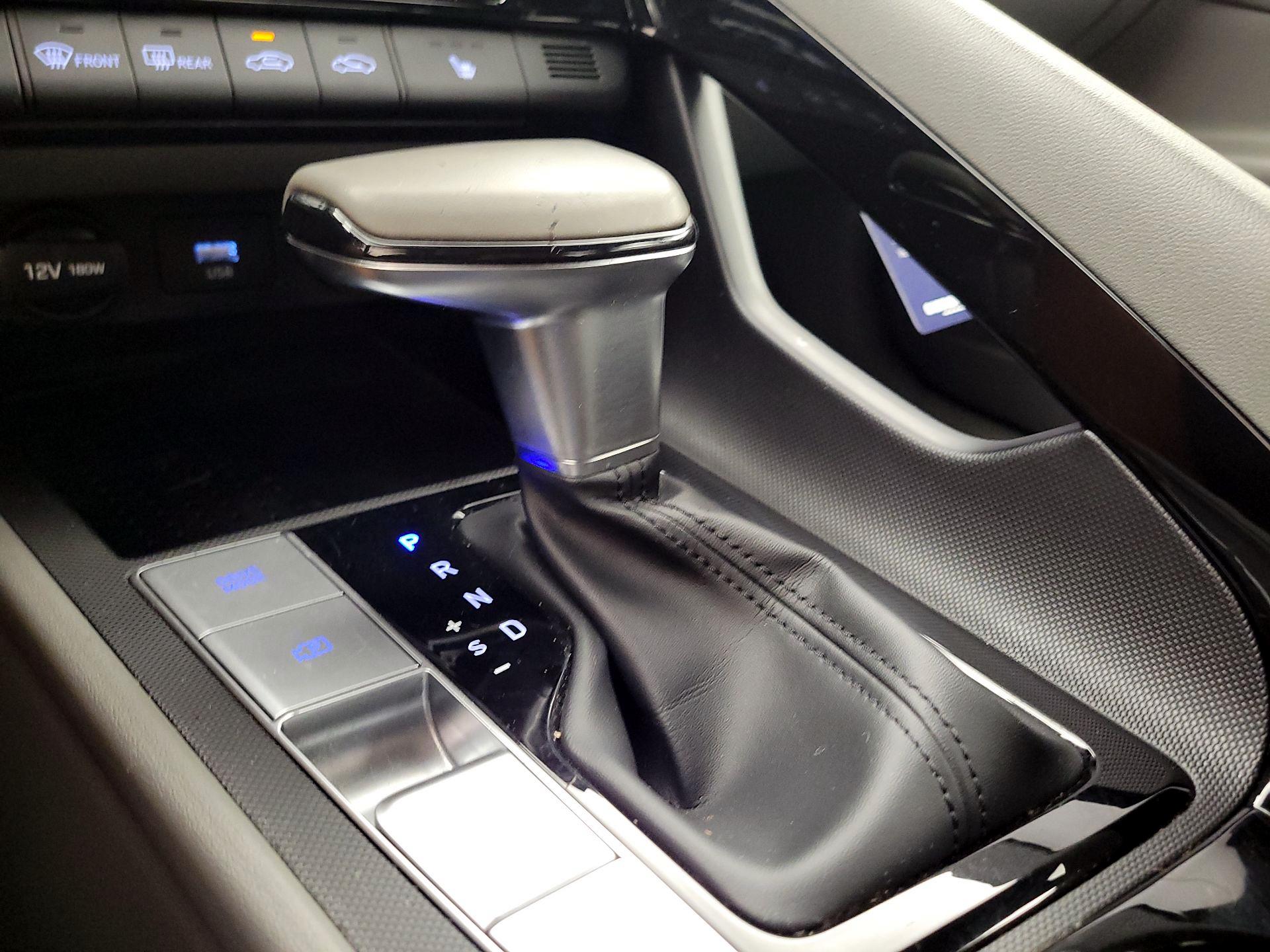 Thumbnail: 2023 Hyundai Elantra - 15