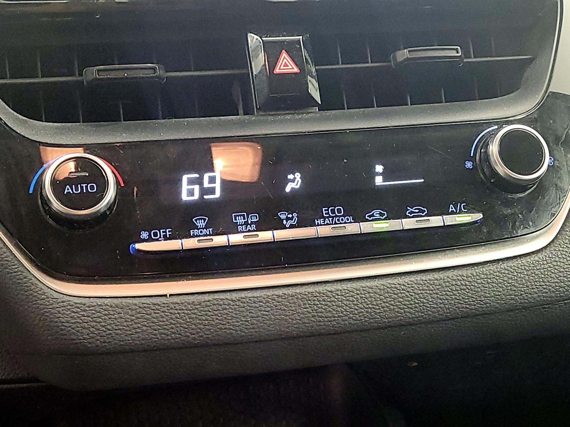 Thumbnail: 2020 Toyota Corolla - 16