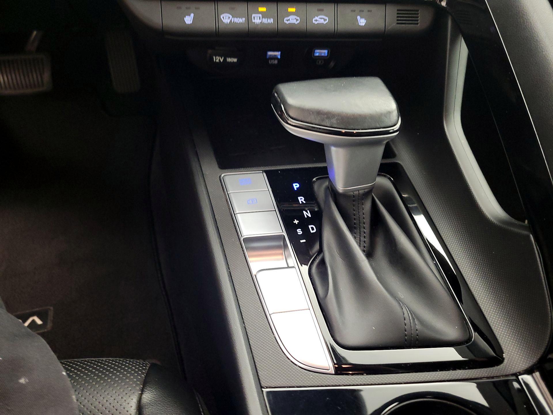 Thumbnail: 2022 Hyundai Elantra - 15