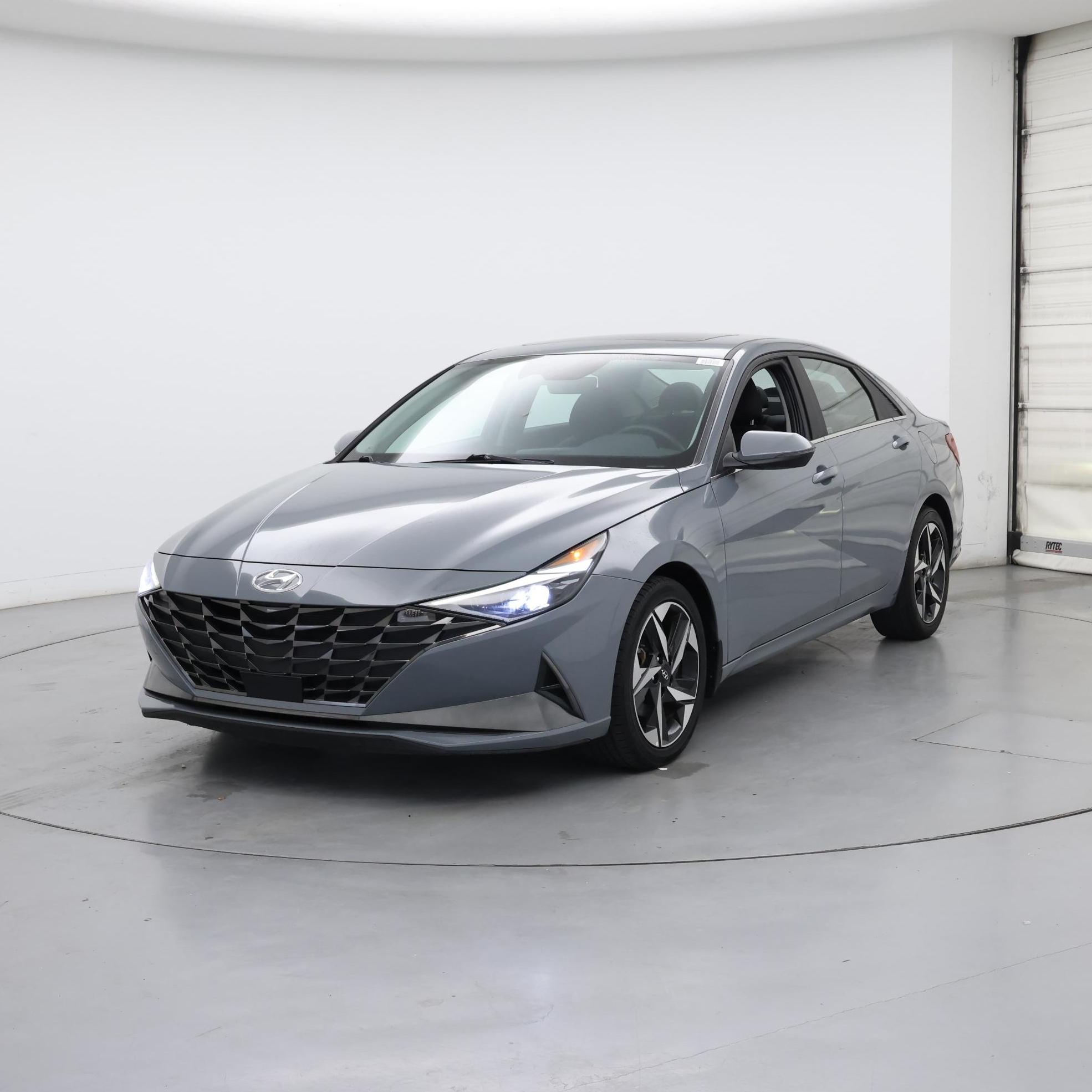 Thumbnail: 2022 Hyundai Elantra - 4