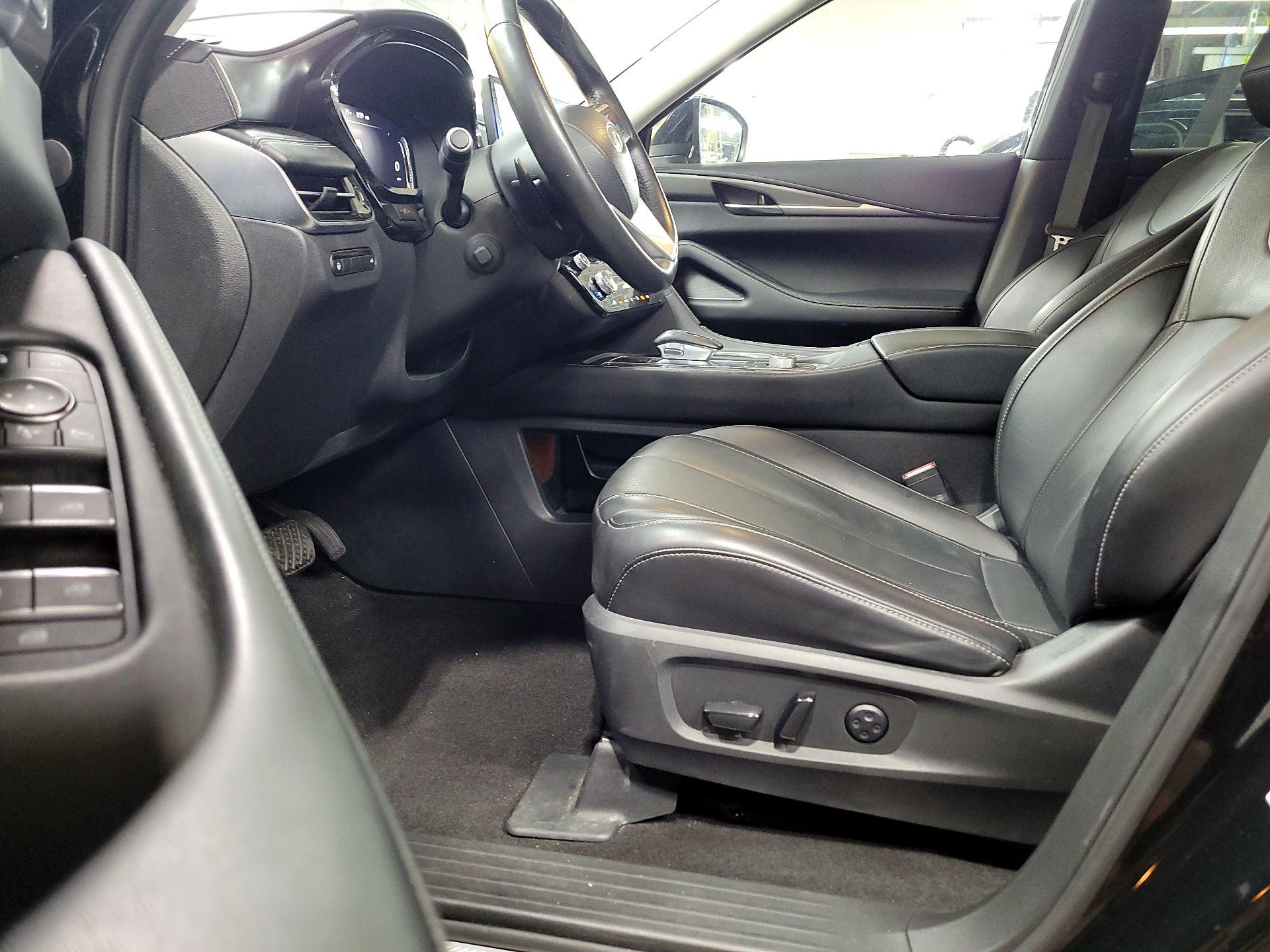 Thumbnail: 2023 INFINITI QX60 - 11