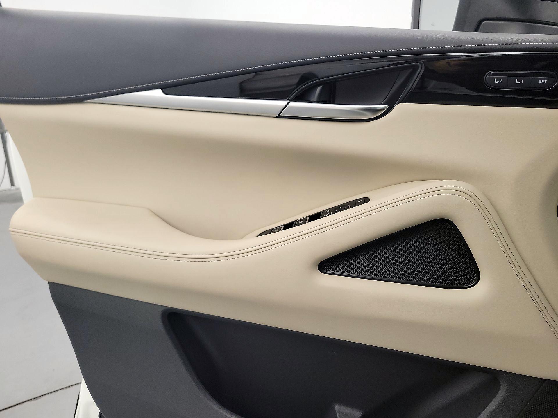Thumbnail: 2023 INFINITI QX60 - 12