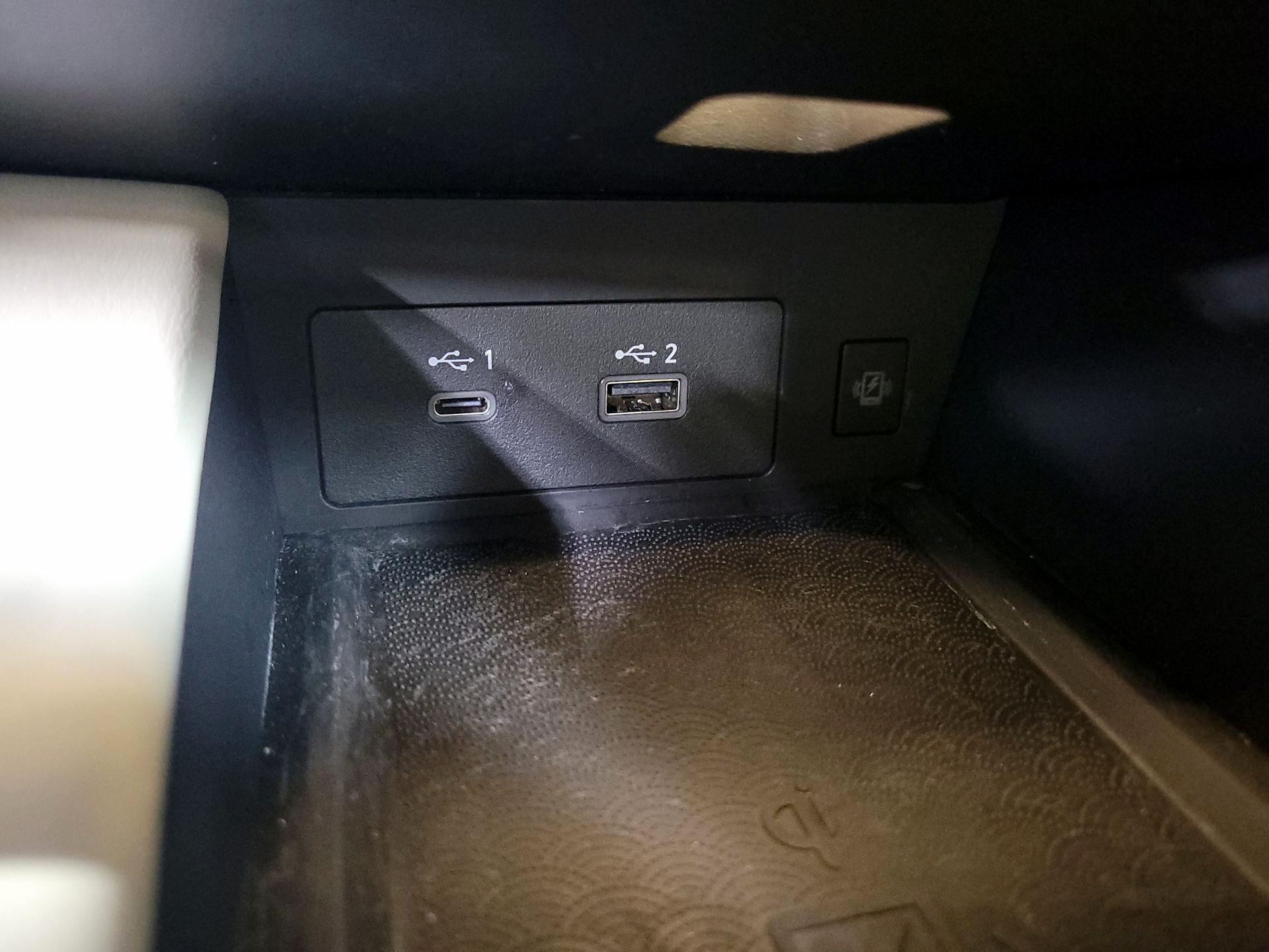 Thumbnail: 2023 INFINITI QX60 - 18