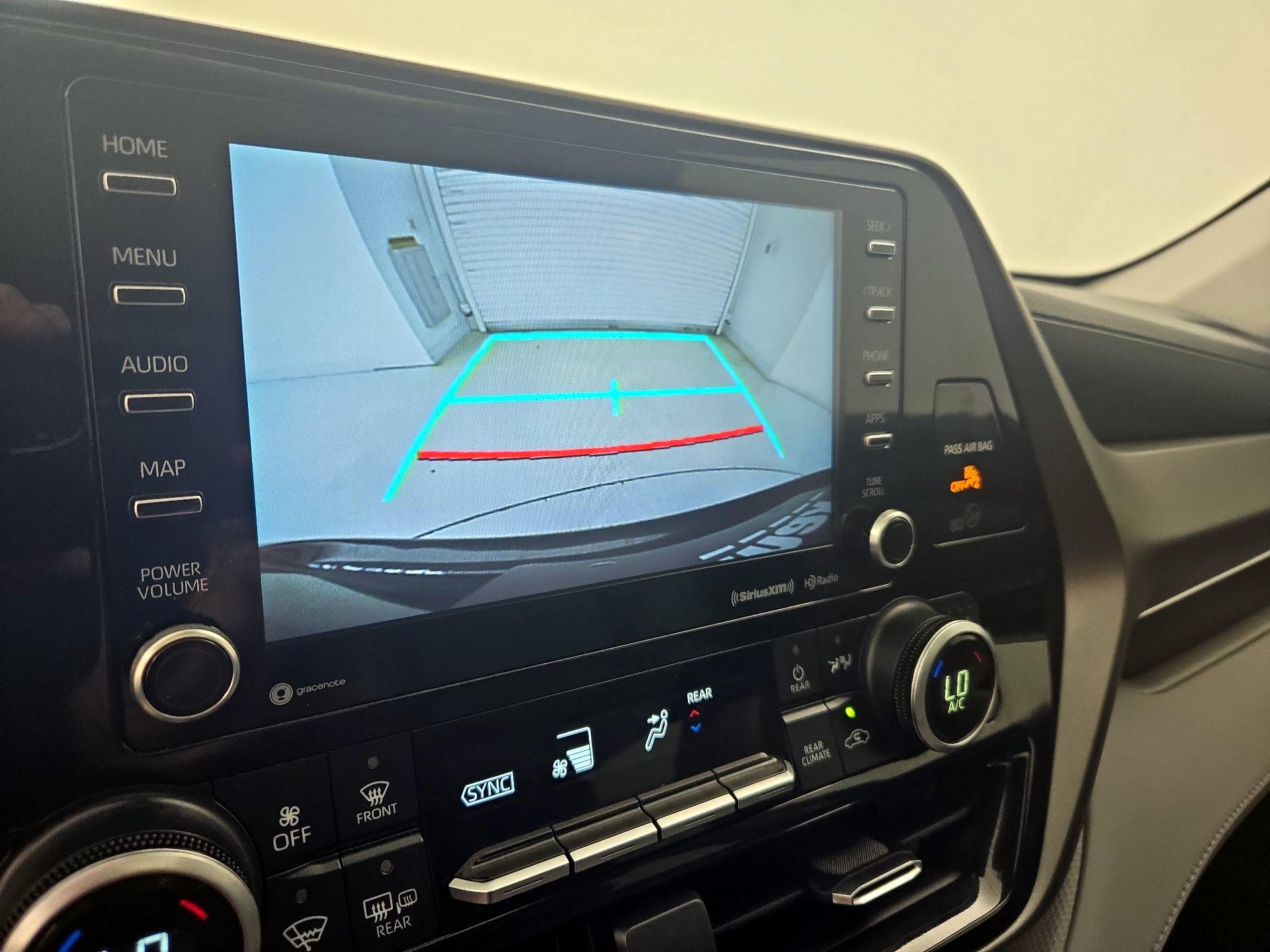 Thumbnail: 2021 Toyota Highlander - 14