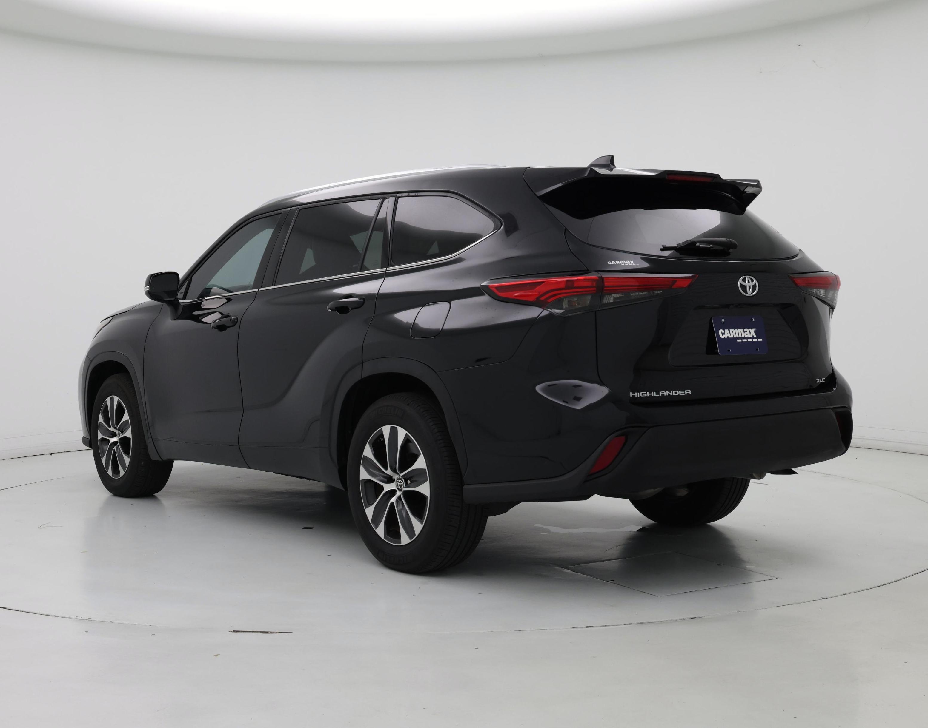 Thumbnail: 2021 Toyota Highlander - 2