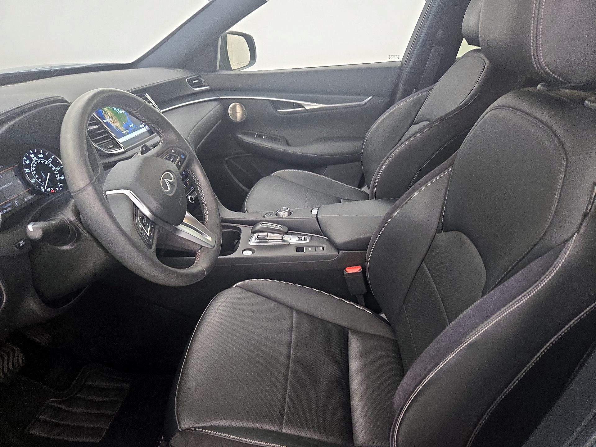 Thumbnail: 2023 INFINITI QX50 - 11