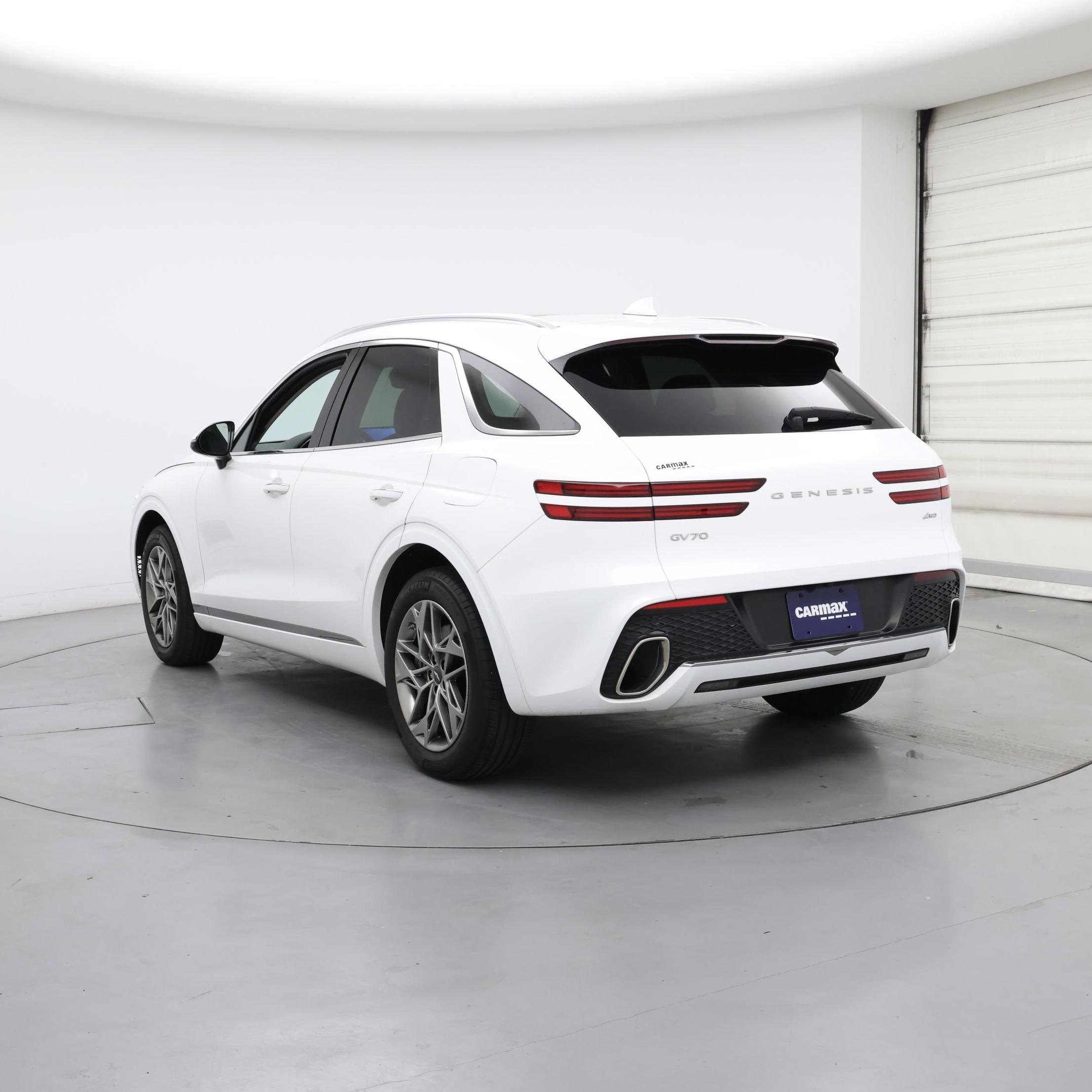 Thumbnail: 2023 Genesis GV70 - 2