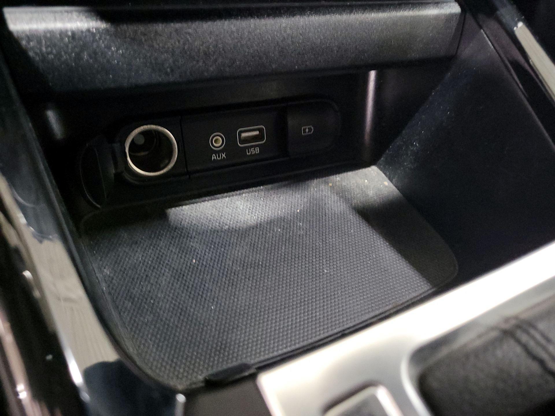 Thumbnail: 2021 Kia Forte - 17