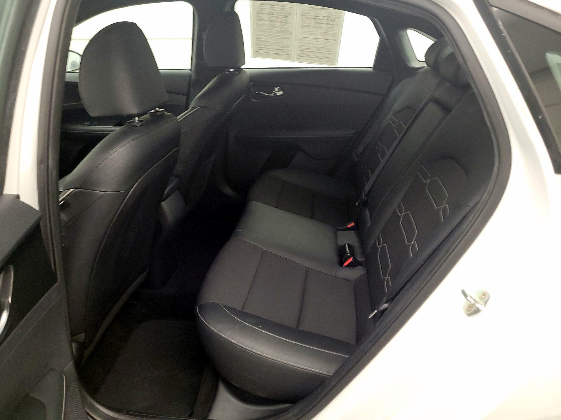 Thumbnail: 2021 Kia Forte - 18