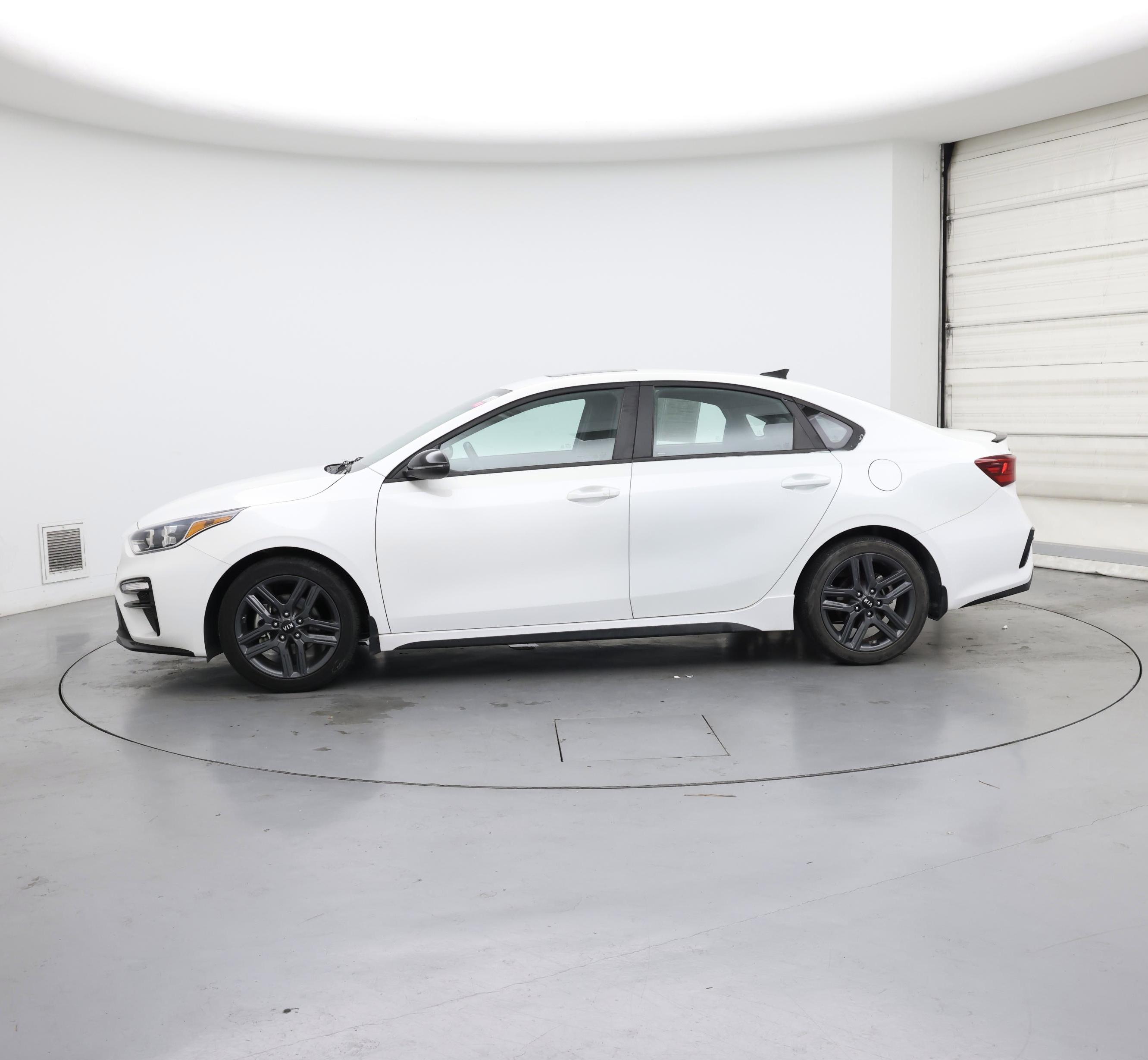 Thumbnail: 2021 Kia Forte - 3