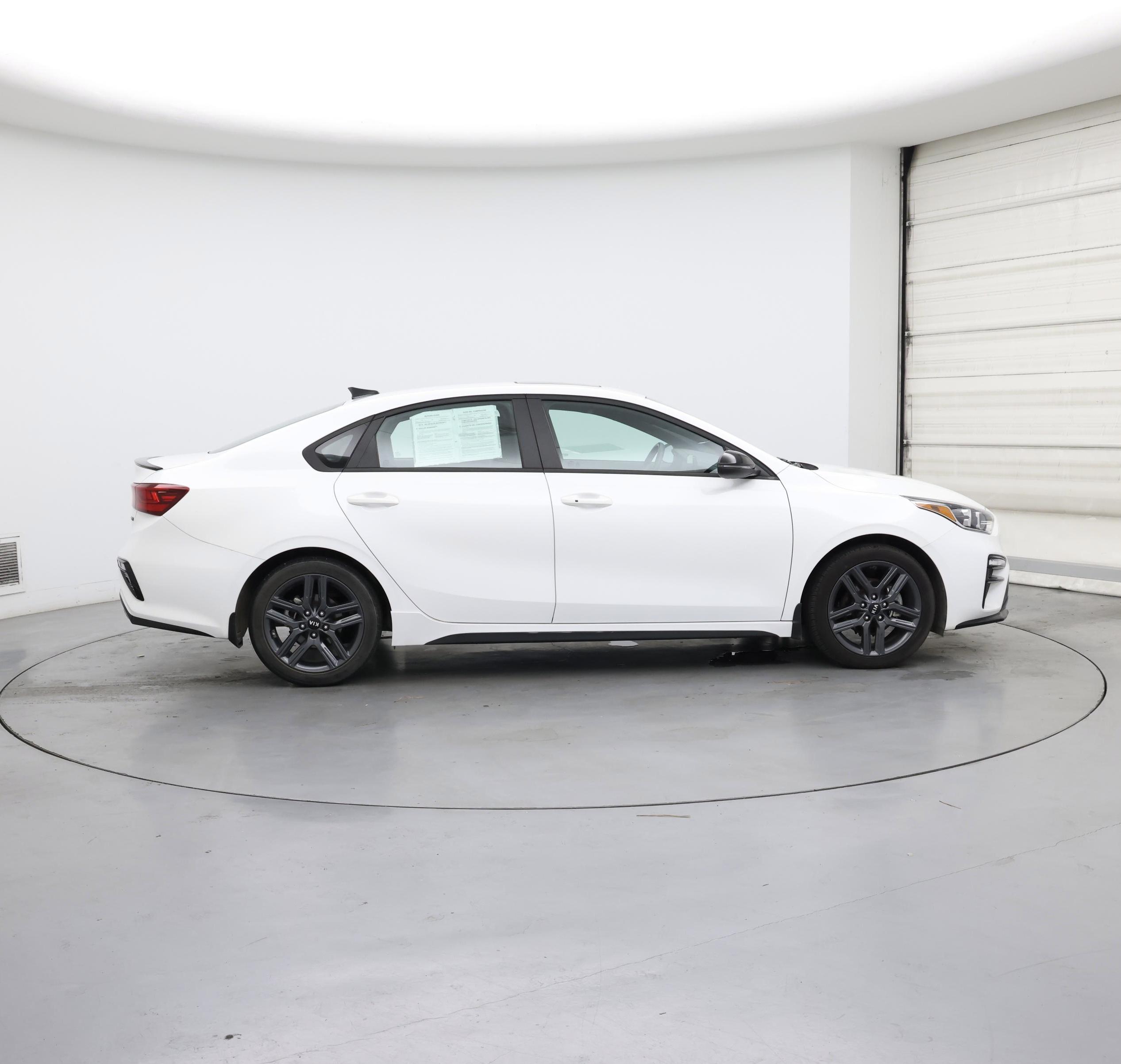 Thumbnail: 2021 Kia Forte - 7