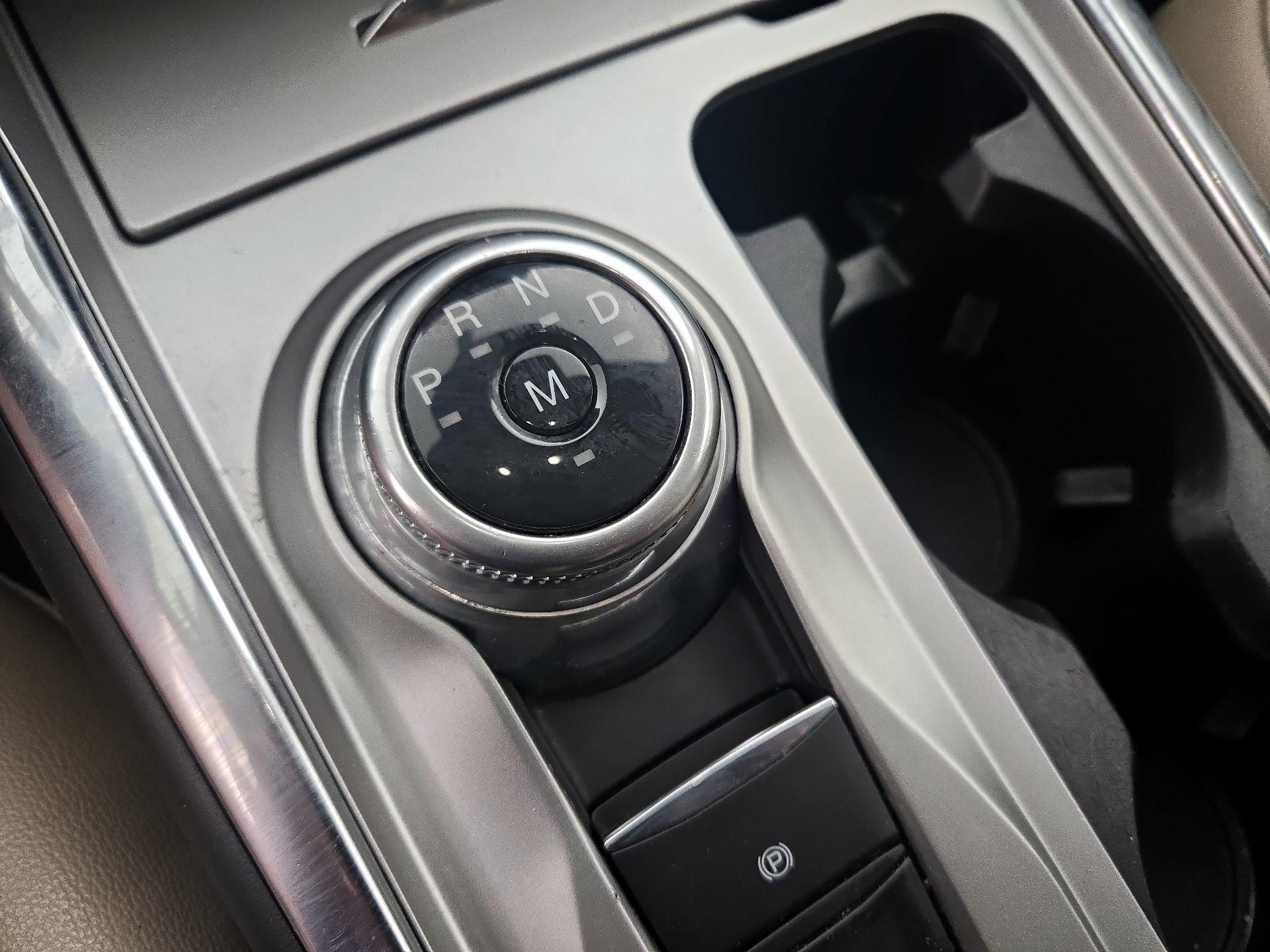 Thumbnail: 2020 Ford Explorer - 17