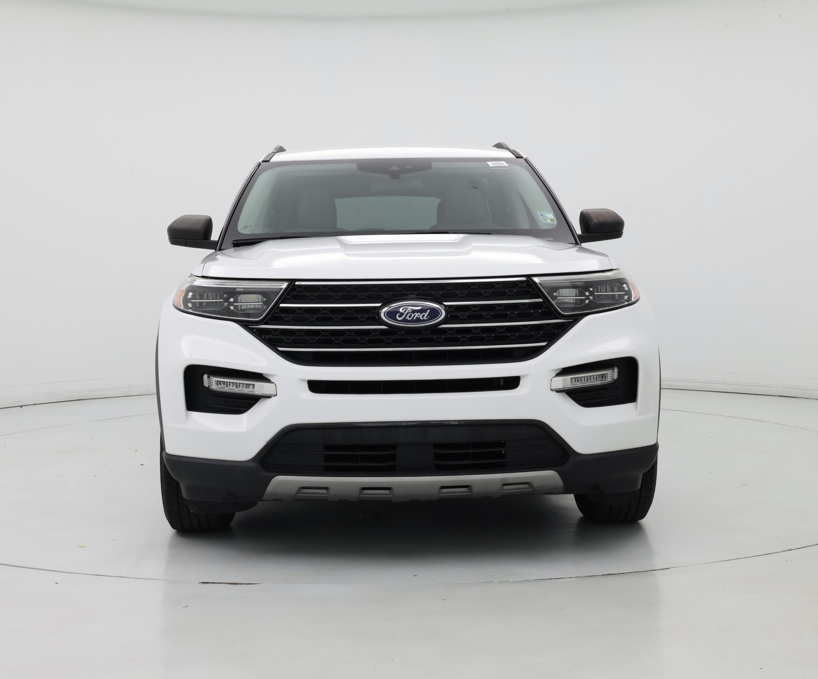 Thumbnail: 2020 Ford Explorer - 5