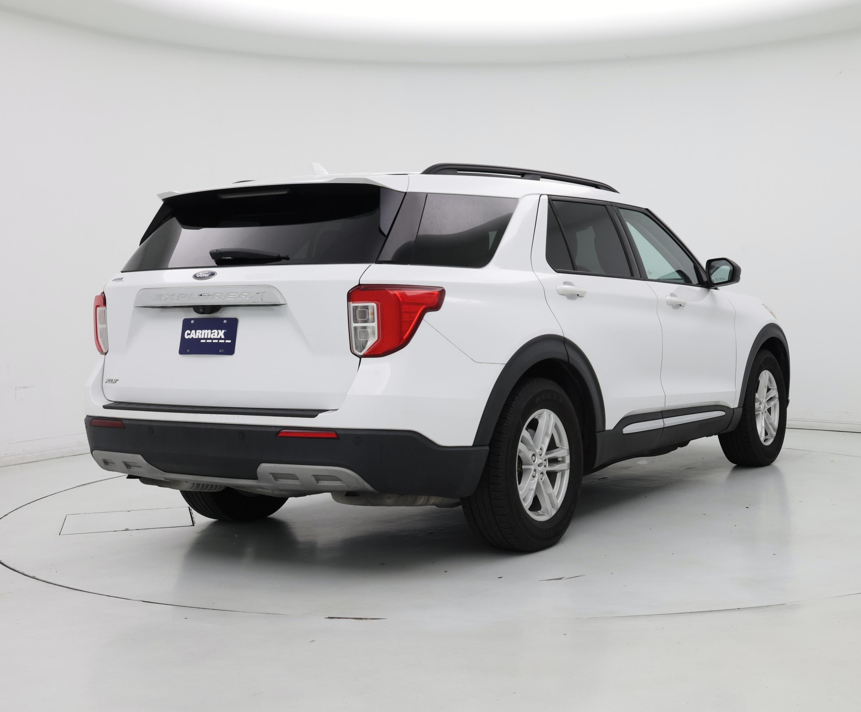 Thumbnail: 2020 Ford Explorer - 8