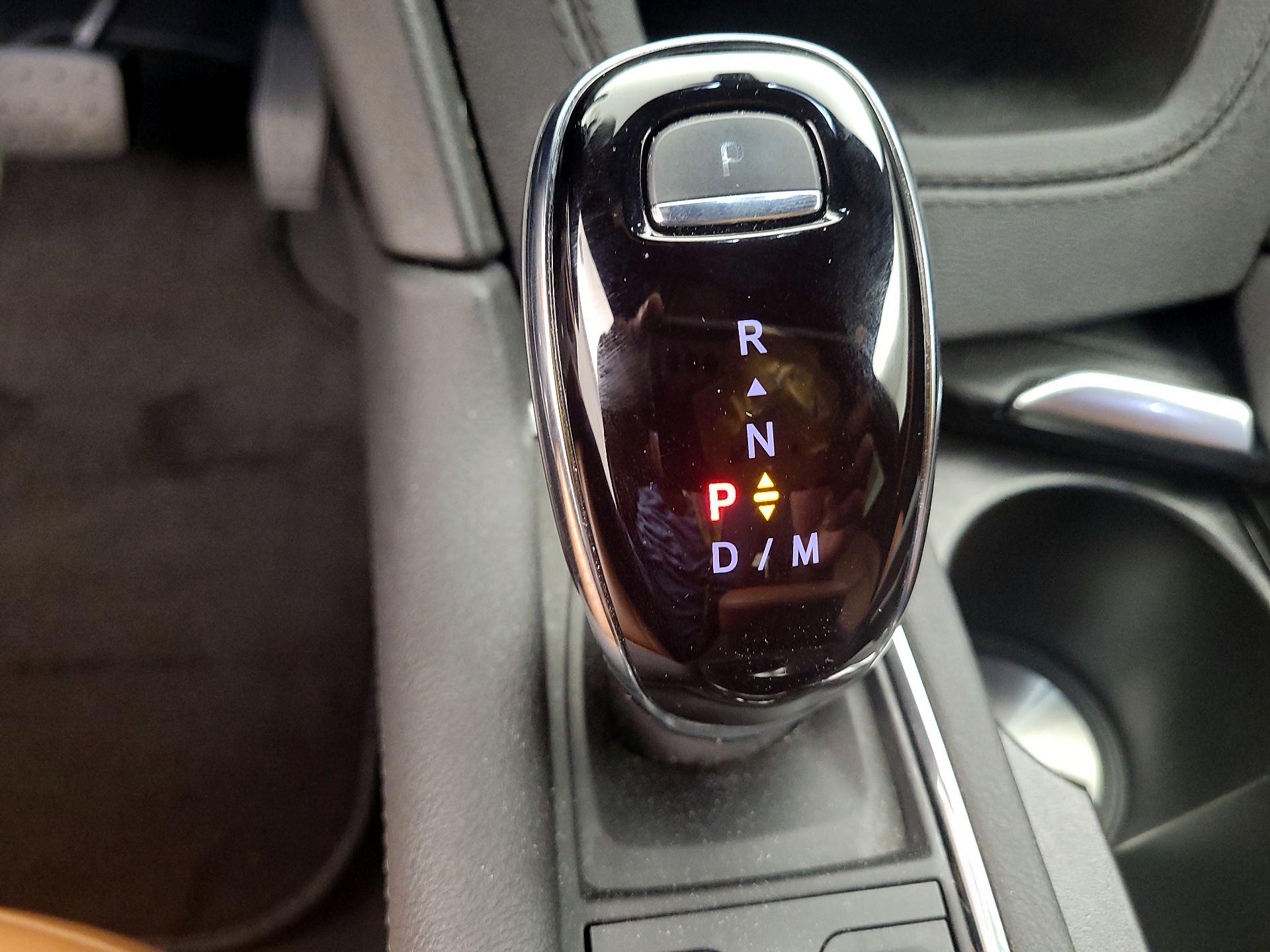 Thumbnail: 2023 Cadillac XT5 - 17