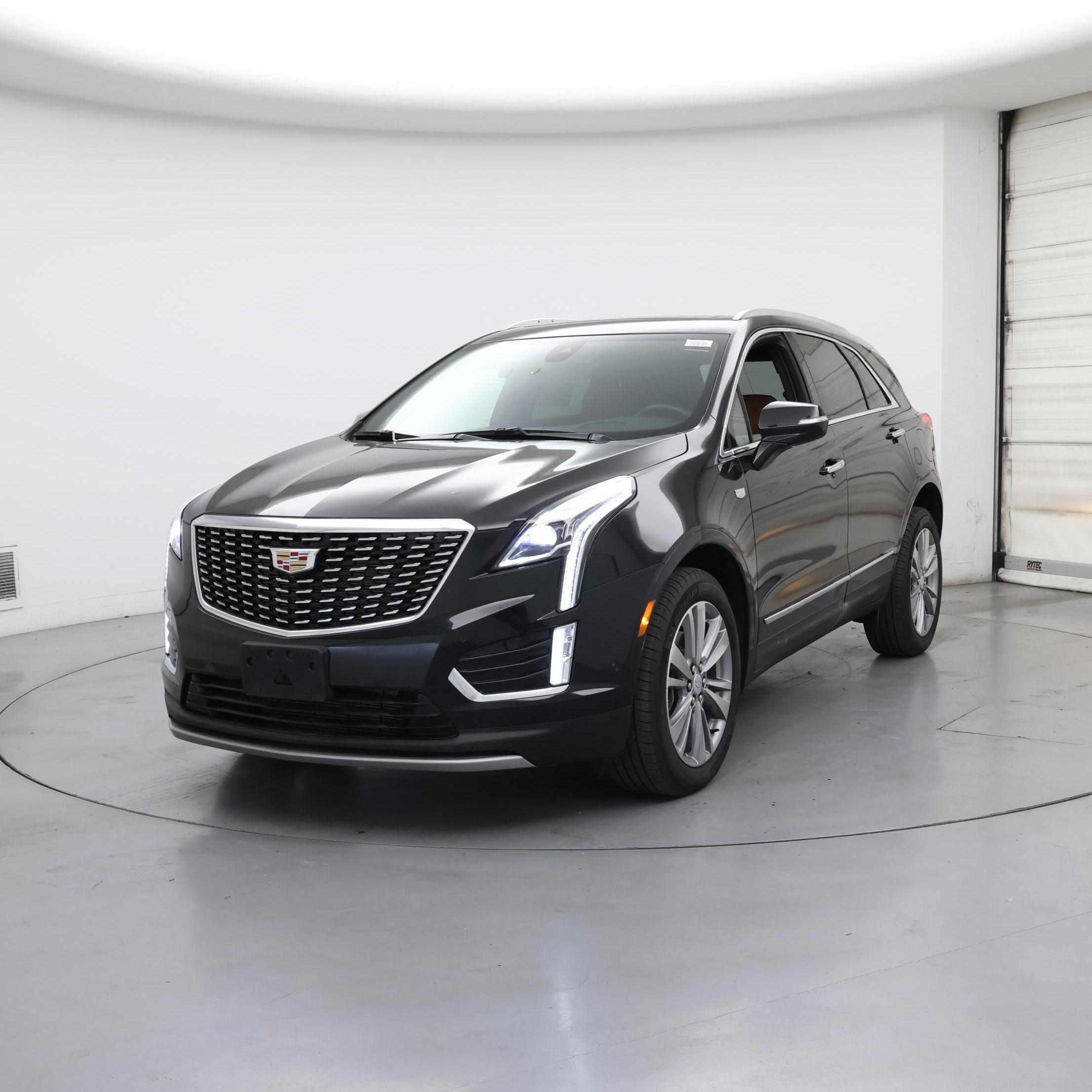 Thumbnail: 2023 Cadillac XT5 - 4