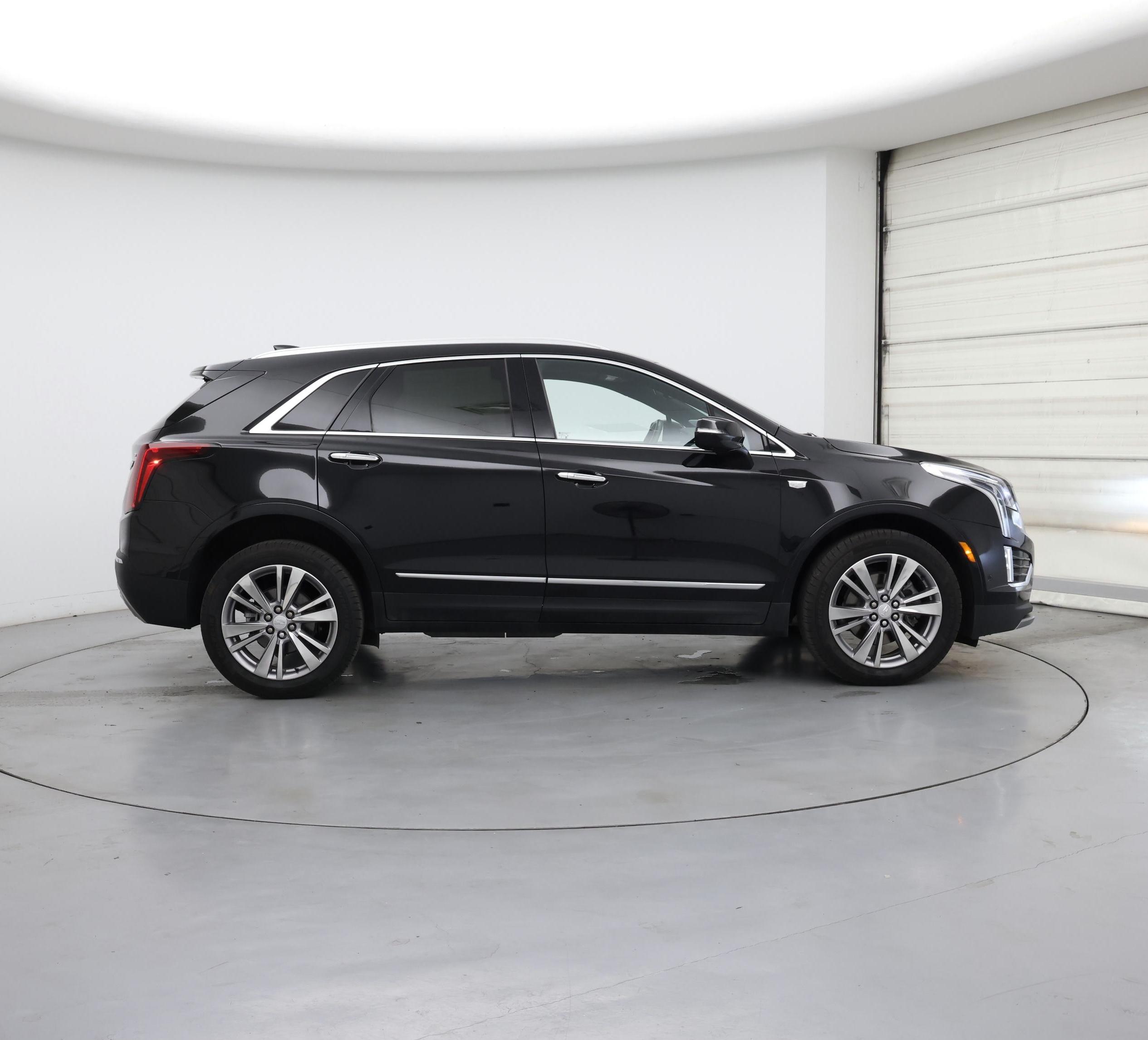 Thumbnail: 2023 Cadillac XT5 - 7