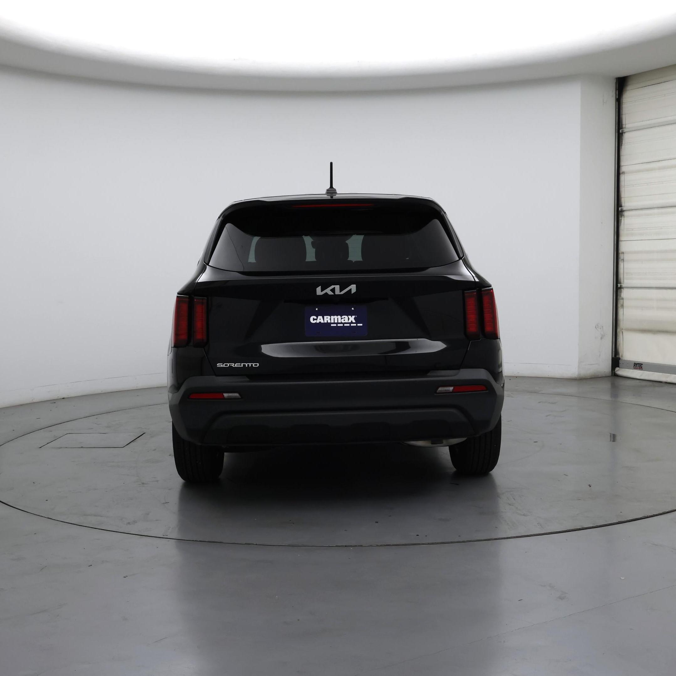 Thumbnail: 2023 Kia Sorento - 6