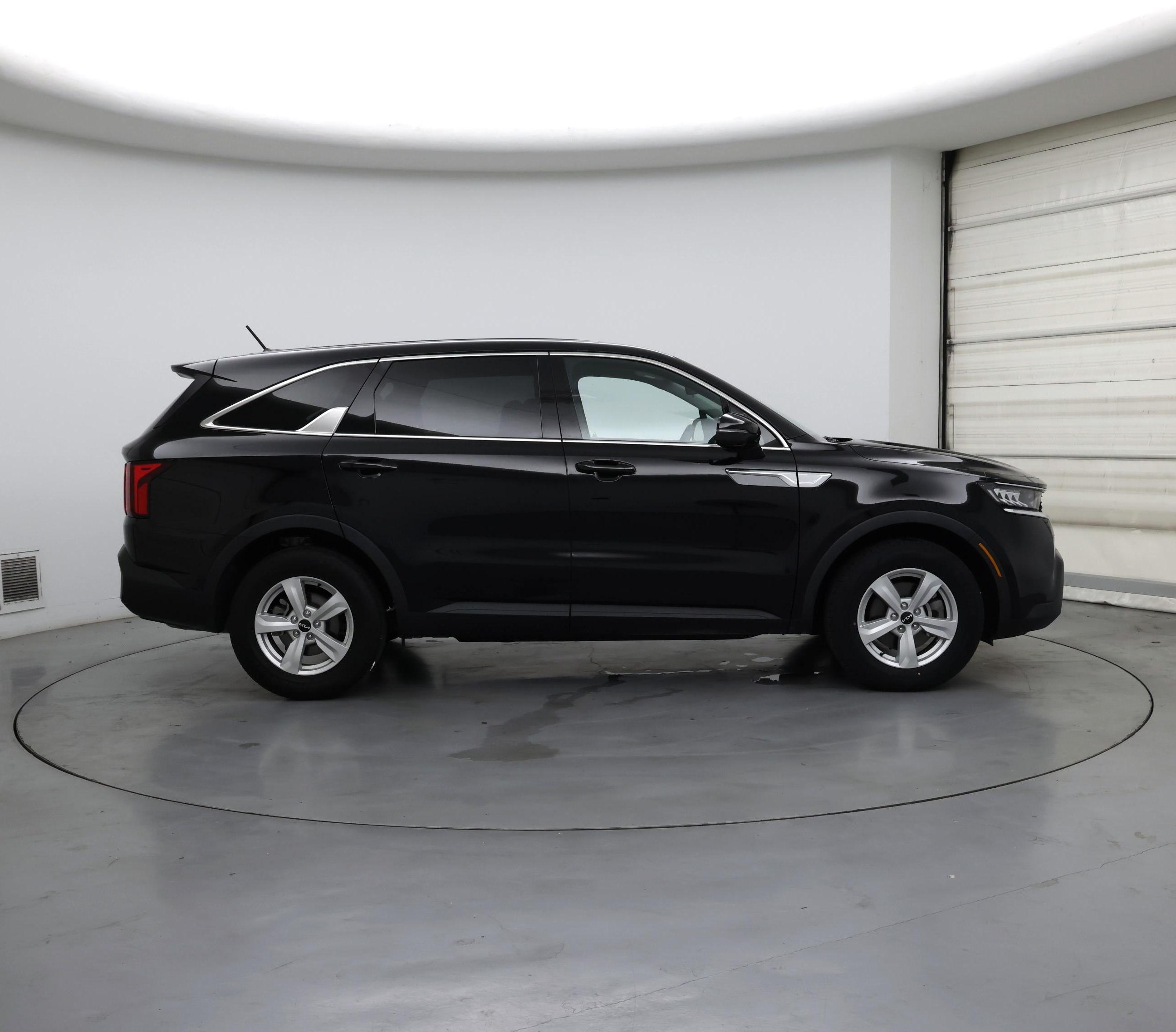 Thumbnail: 2023 Kia Sorento - 7