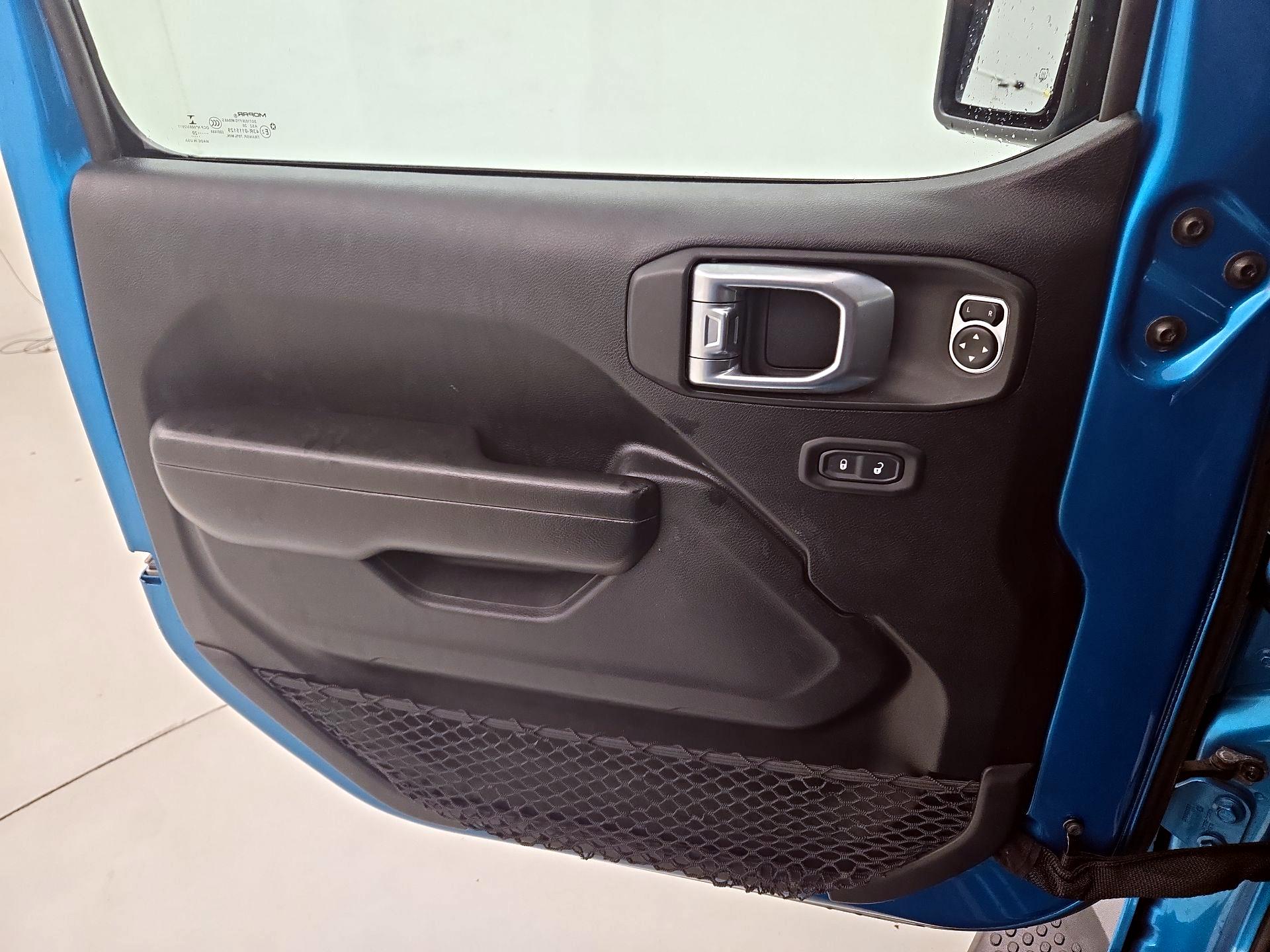 Thumbnail: 2020 Jeep Wrangler - 12
