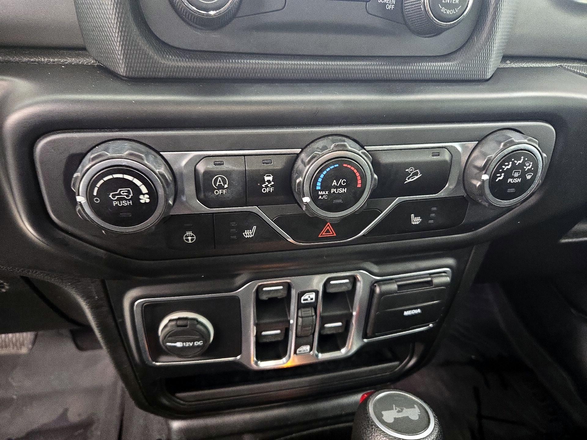 Thumbnail: 2020 Jeep Wrangler - 16