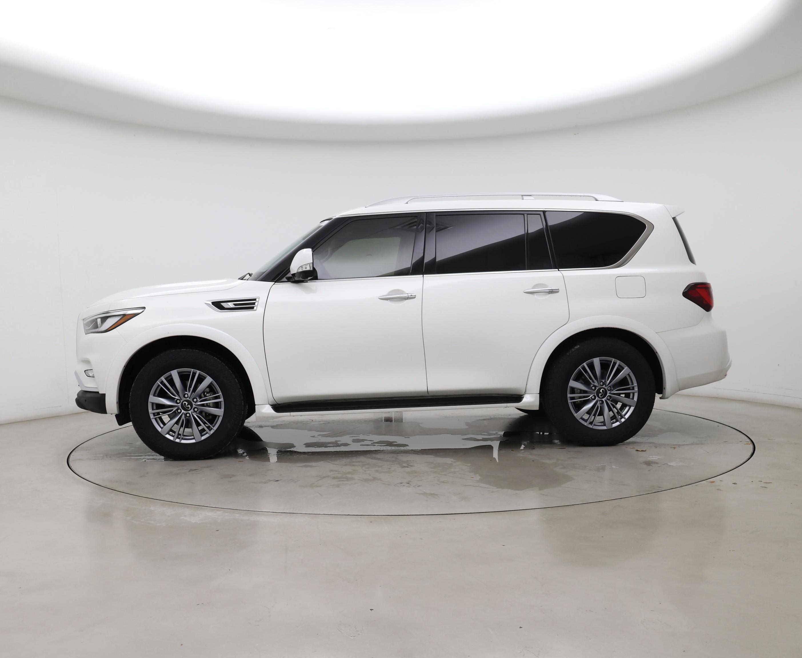 Thumbnail: 2022 INFINITI QX80 - 3