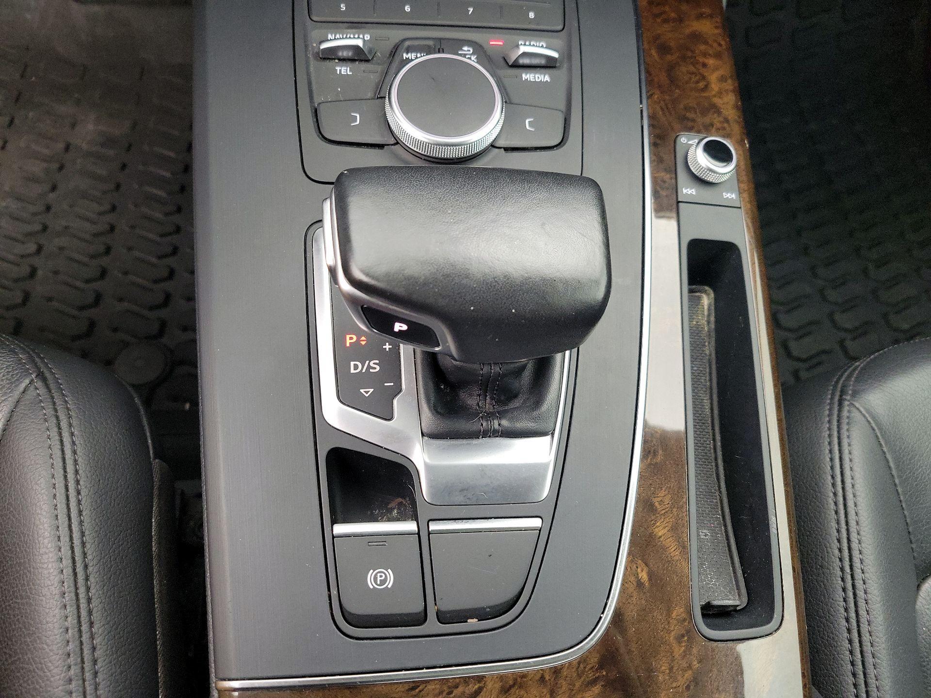 Thumbnail: 2019 Audi Q5 - 17