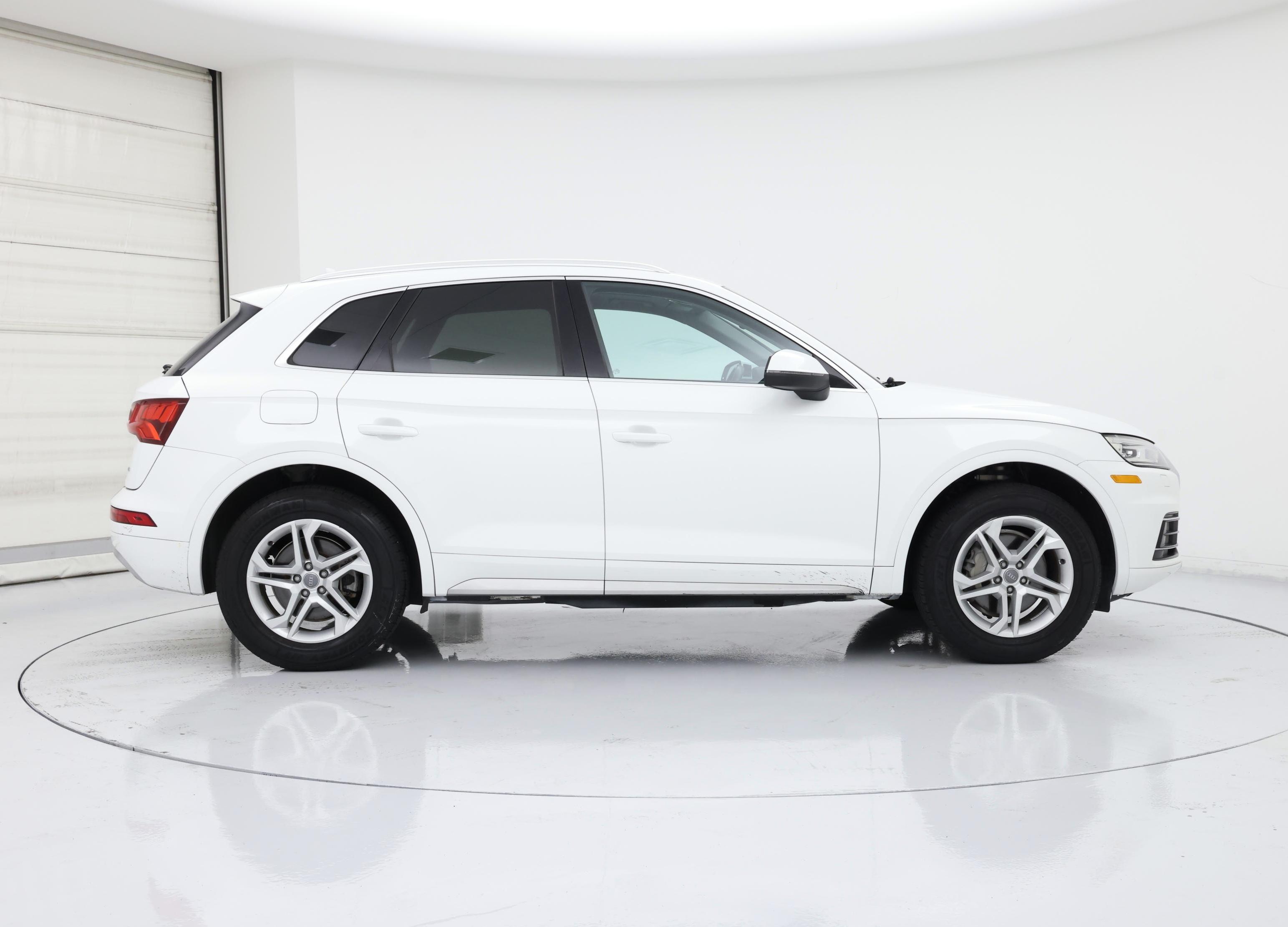 Thumbnail: 2019 Audi Q5 - 7