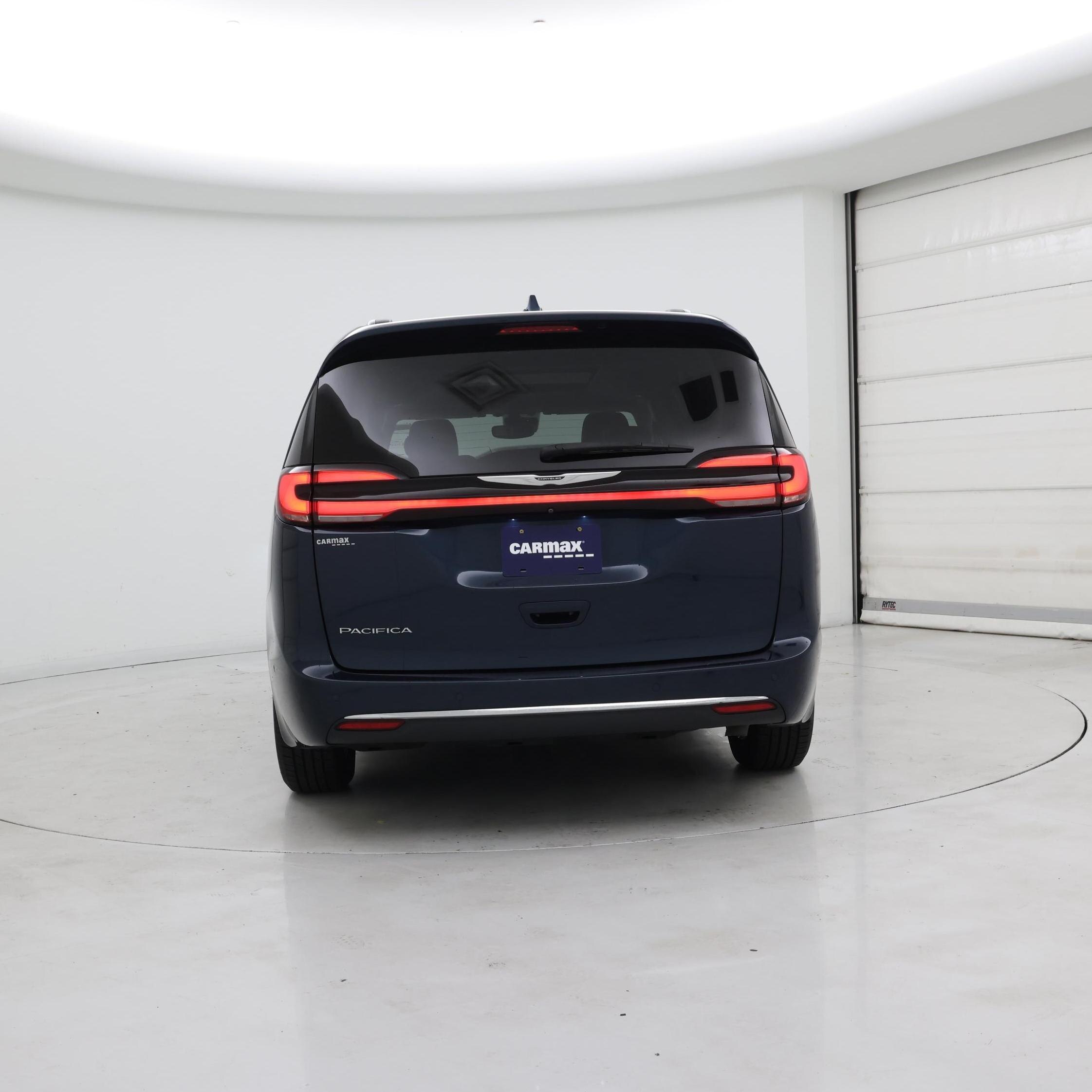 Thumbnail: 2022 Chrysler Pacifica - 6
