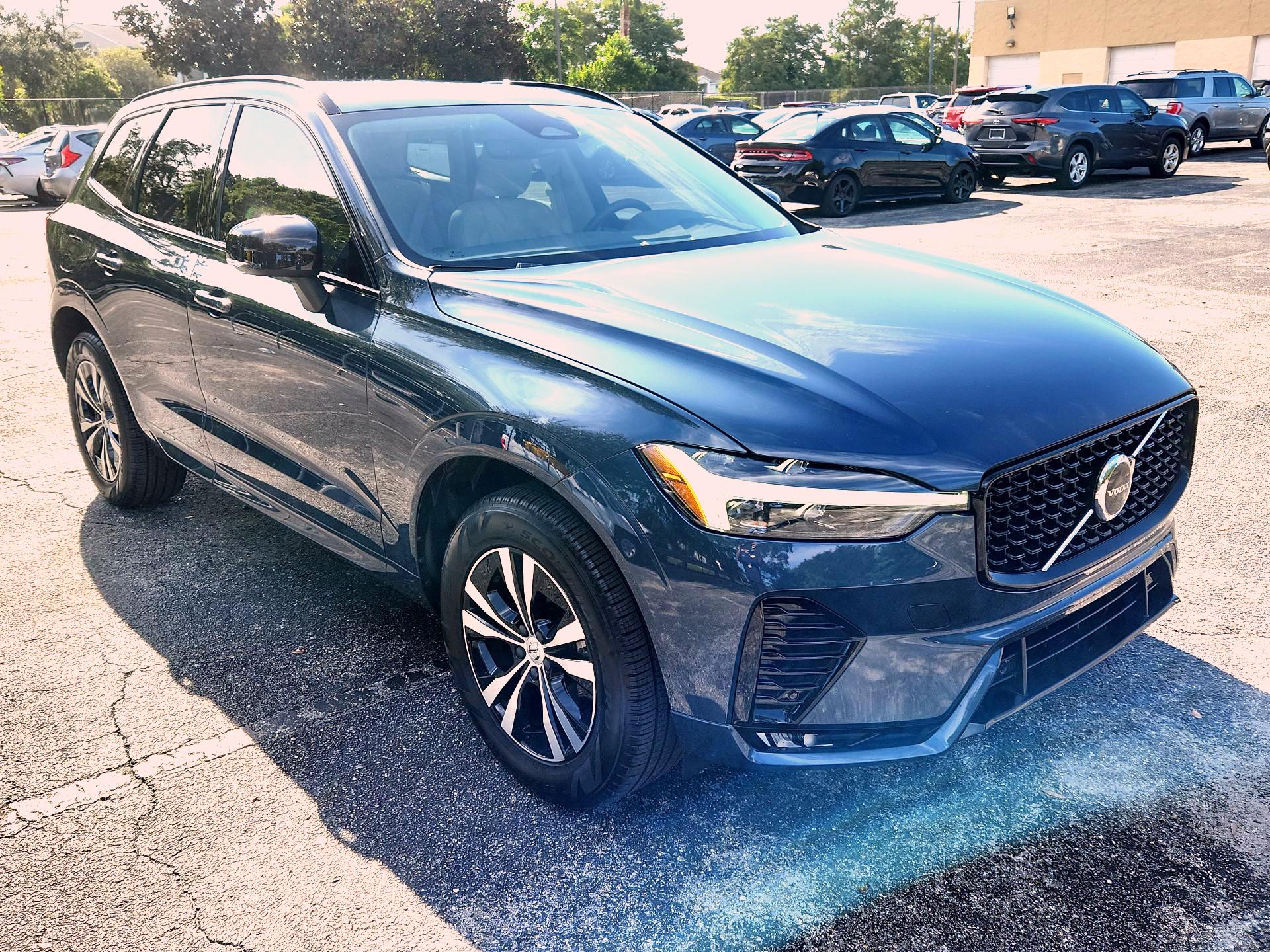 Thumbnail: 2025 Volvo XC60 - 1
