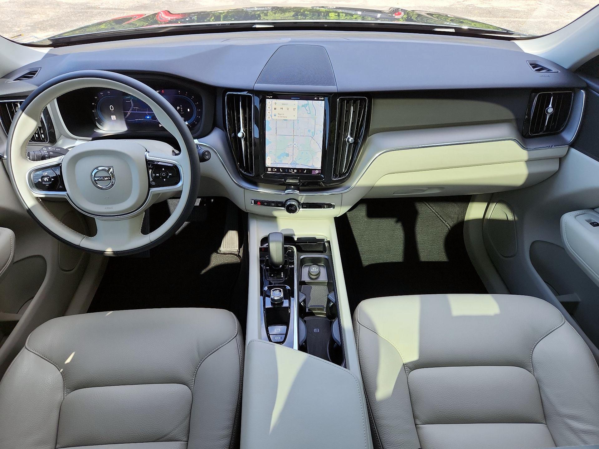 Thumbnail: 2025 Volvo XC60 - 8
