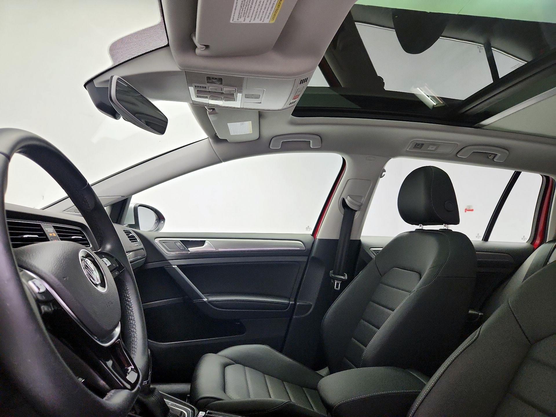 Thumbnail: 2017 Volkswagen Golf - 19
