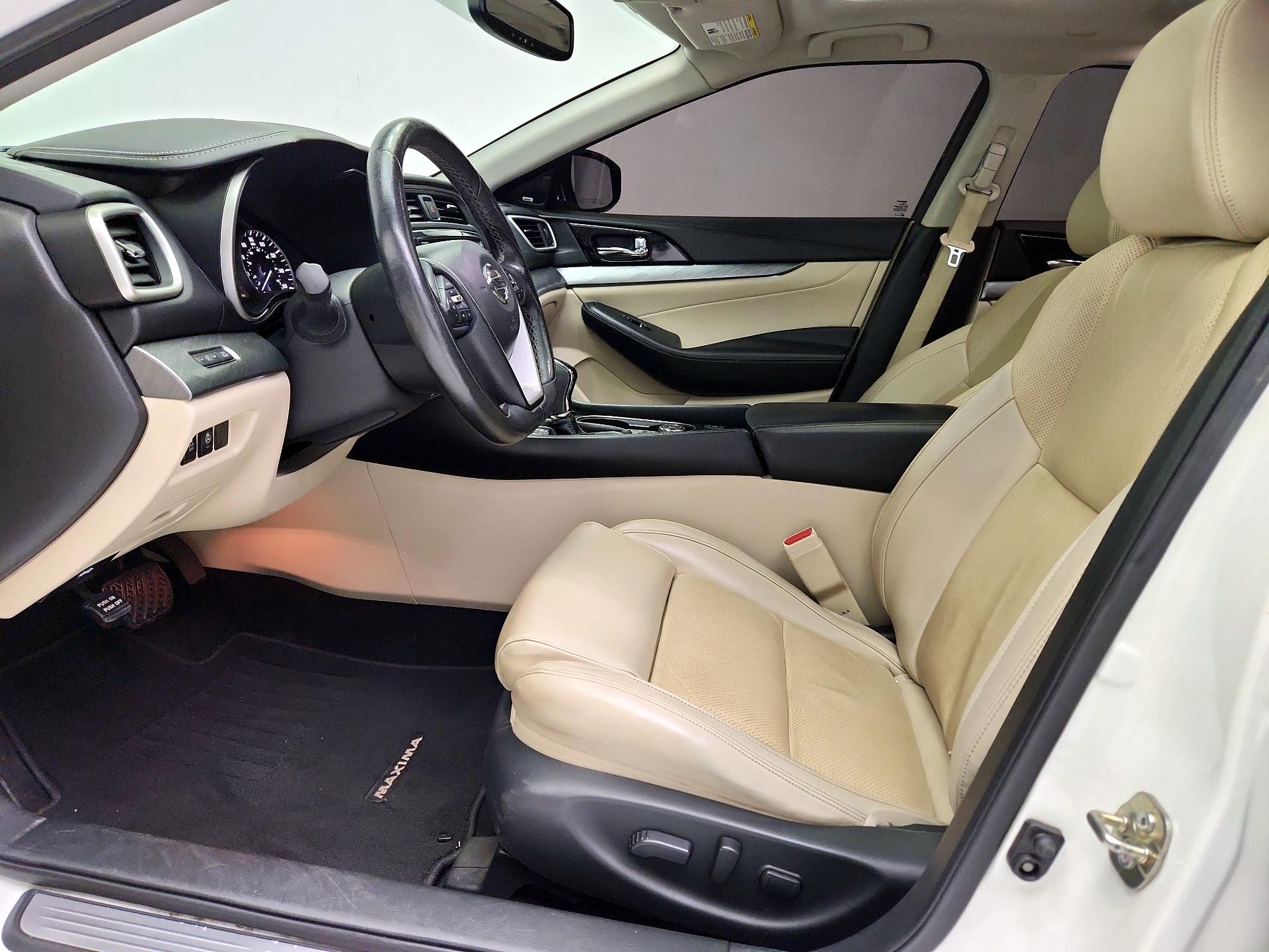 Thumbnail: 2017 Nissan Maxima - 11