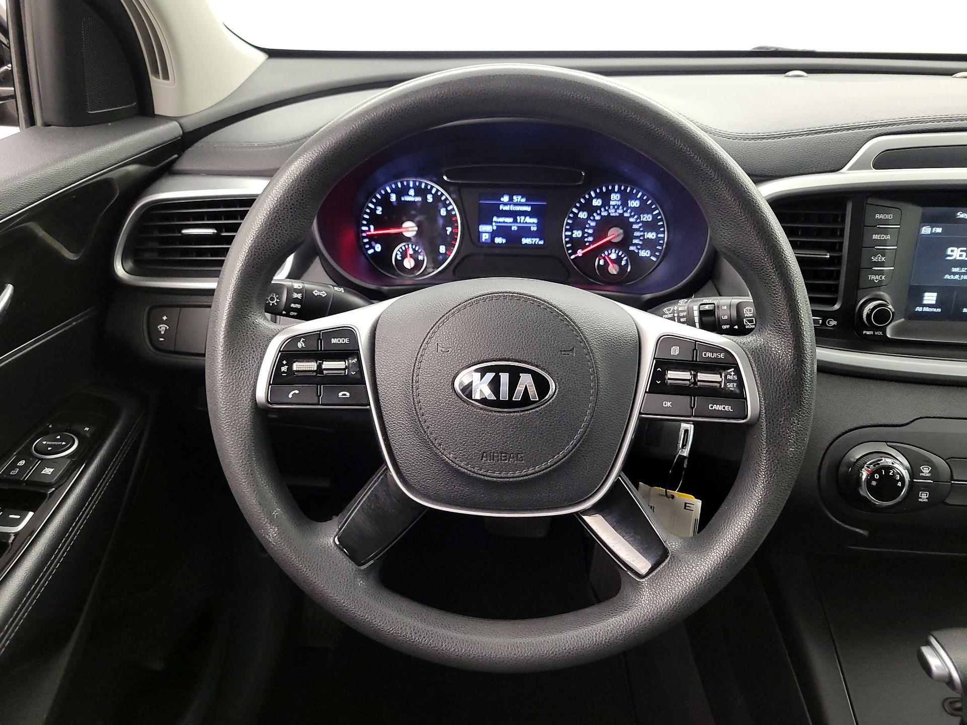 Thumbnail: 2020 Kia Sorento - 10