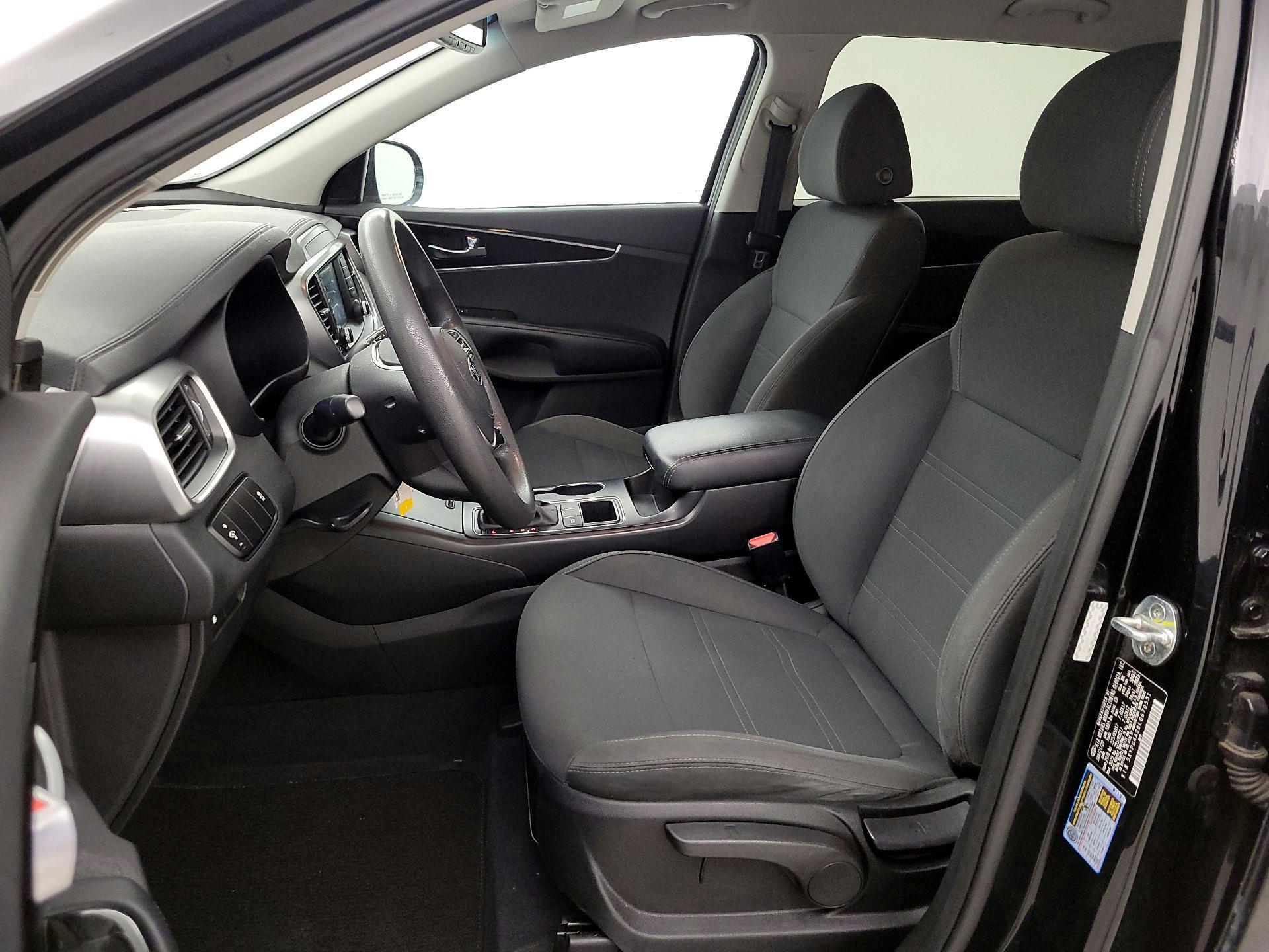 Thumbnail: 2020 Kia Sorento - 11