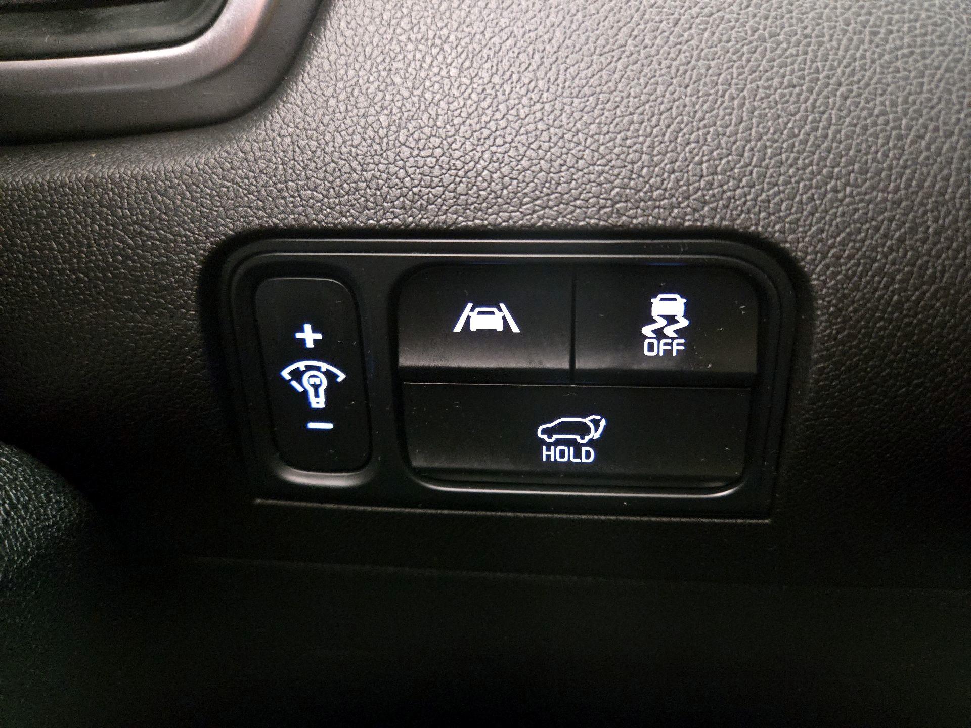 Thumbnail: 2023 Kia Sorento - 13