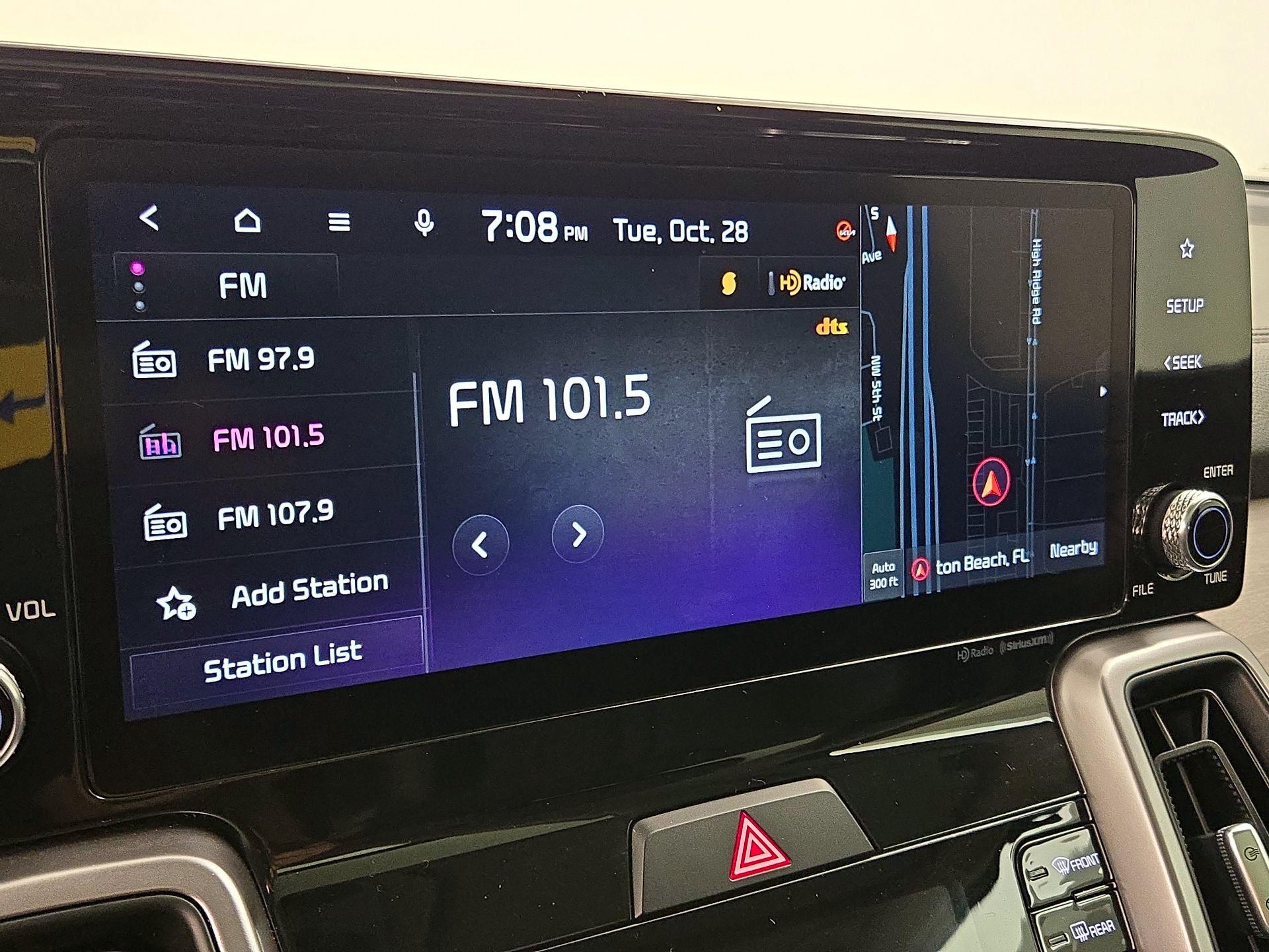 Thumbnail: 2023 Kia Sorento - 16